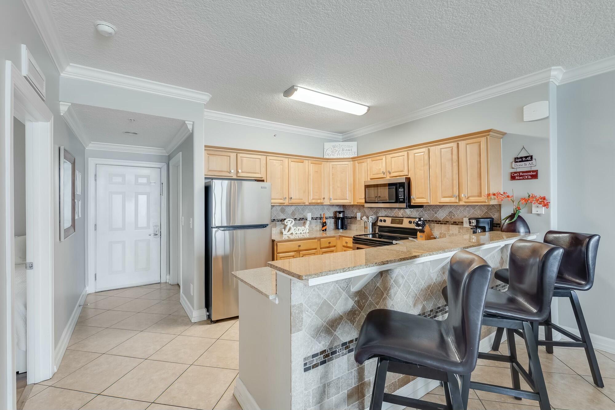 TROPIC WINDS - Residential