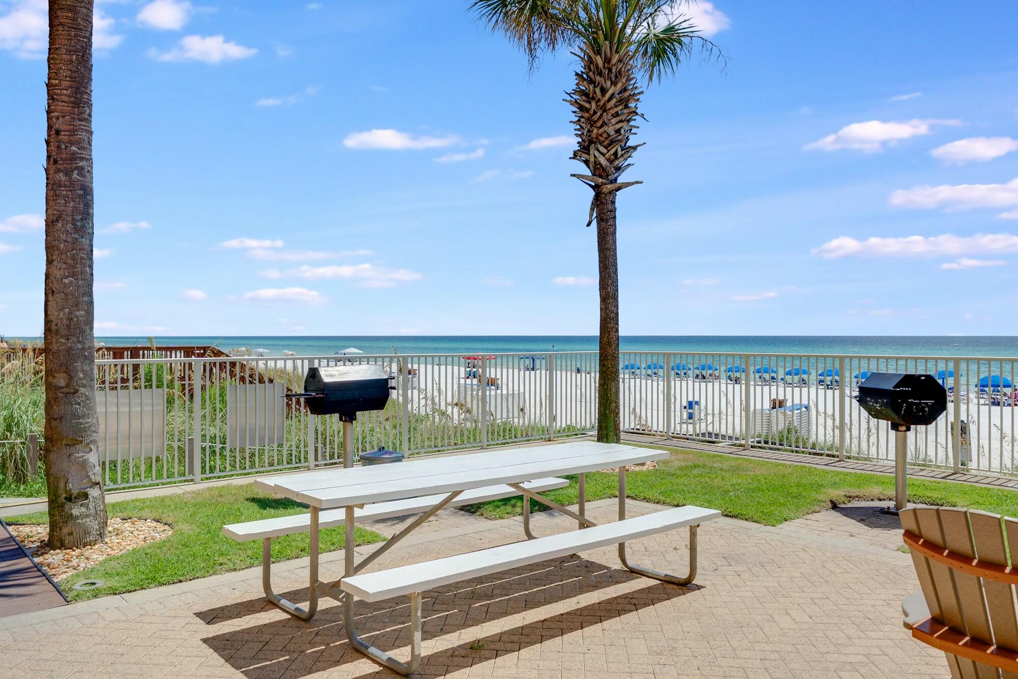 TROPIC WINDS - Residential