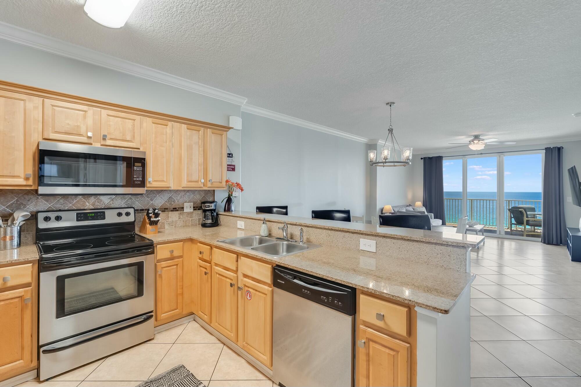 TROPIC WINDS - Residential