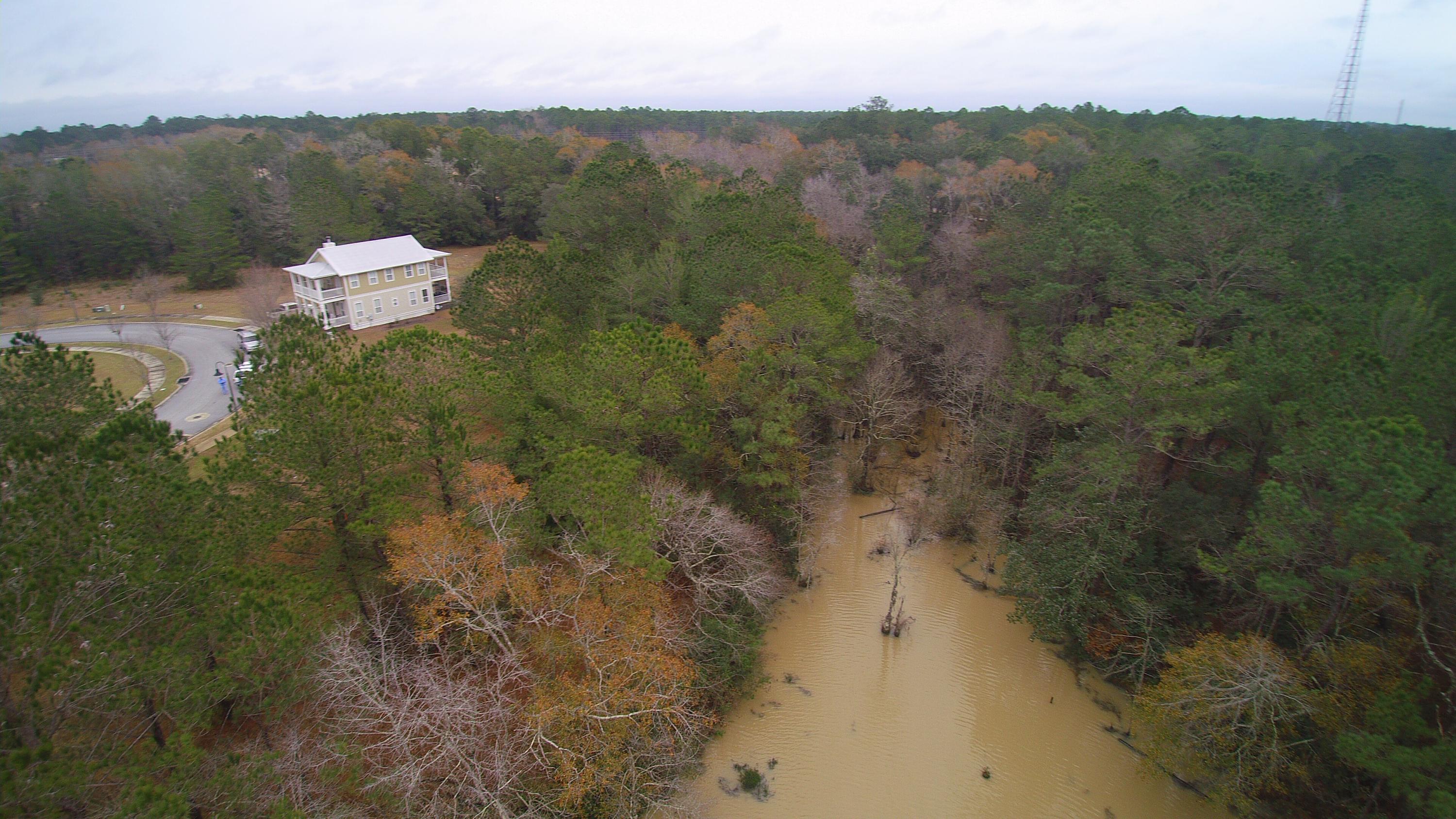 LAGRANGE LANDING - Land