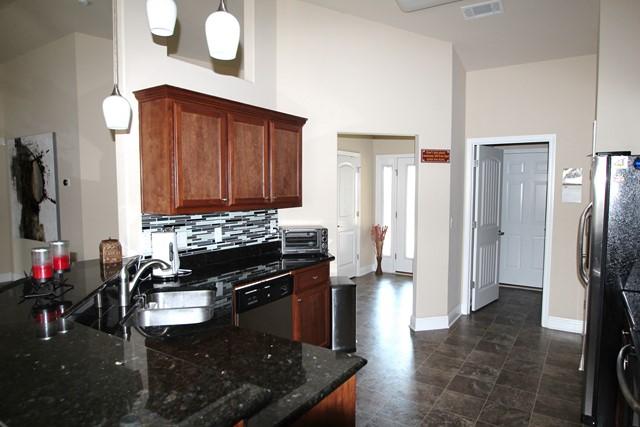 ALICIA PLACE - Residential