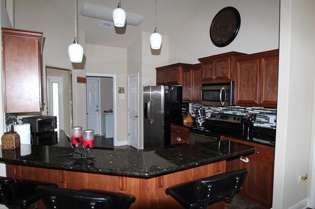 ALICIA PLACE - Residential