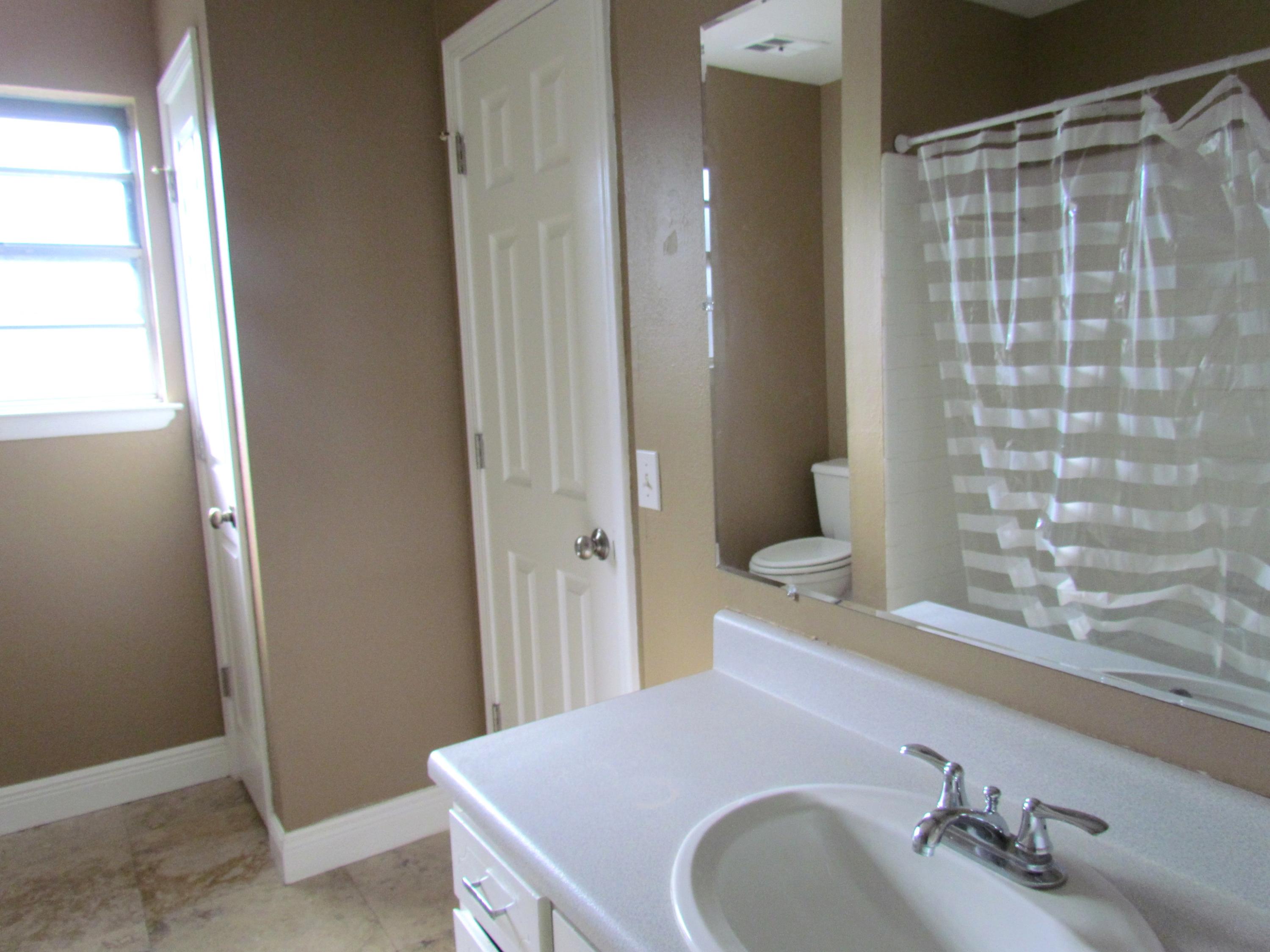 SPRING LAKE #2 - Residential Lease