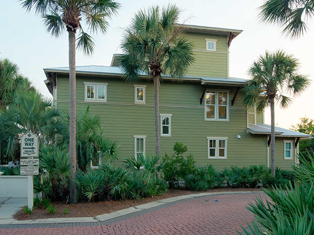 WATER'S EDGE - Residential