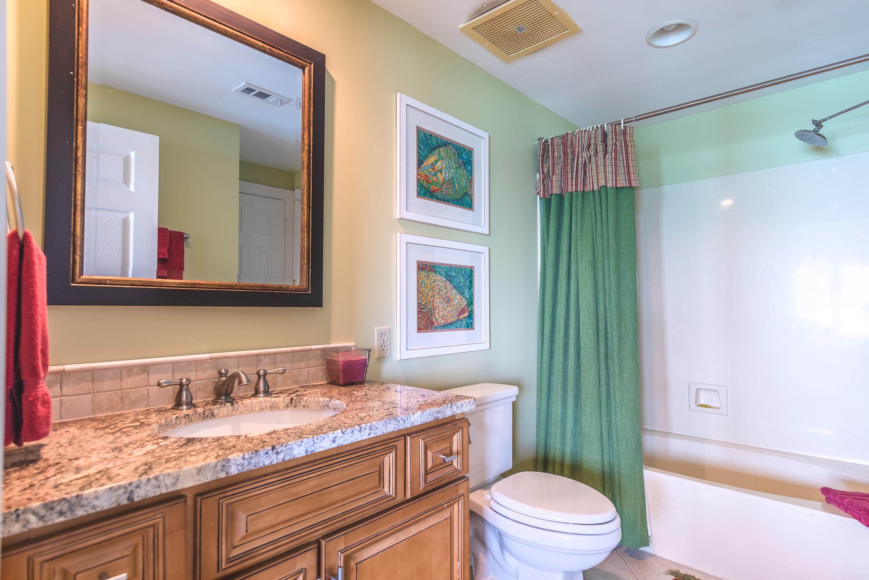 WATERVIEW TOWERS YACHT CLUB - Residential