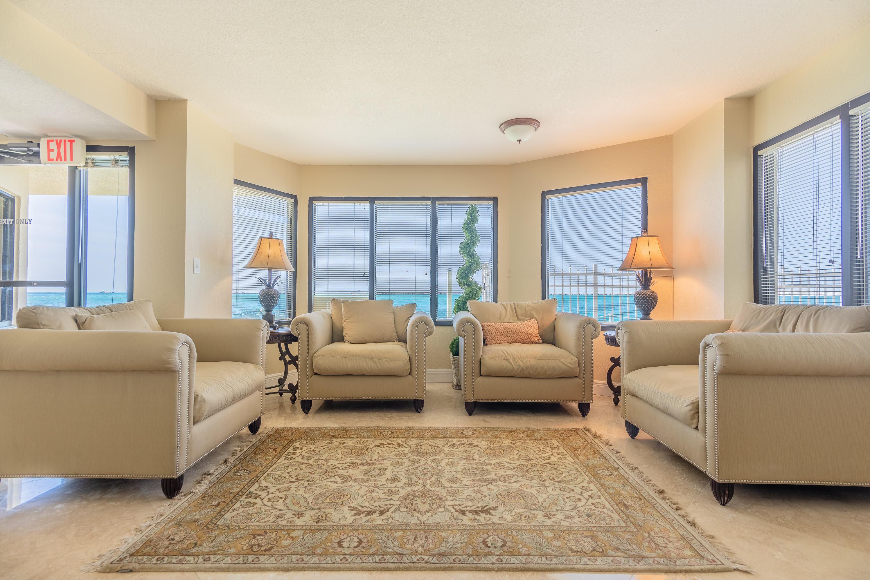 WATERVIEW TOWERS YACHT CLUB - Residential