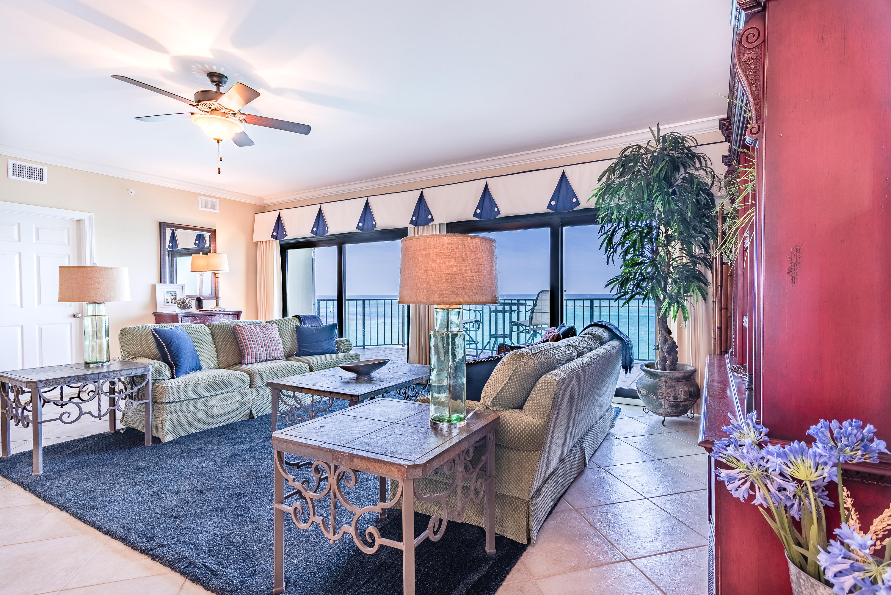 WATERVIEW TOWERS YACHT CLUB - Residential