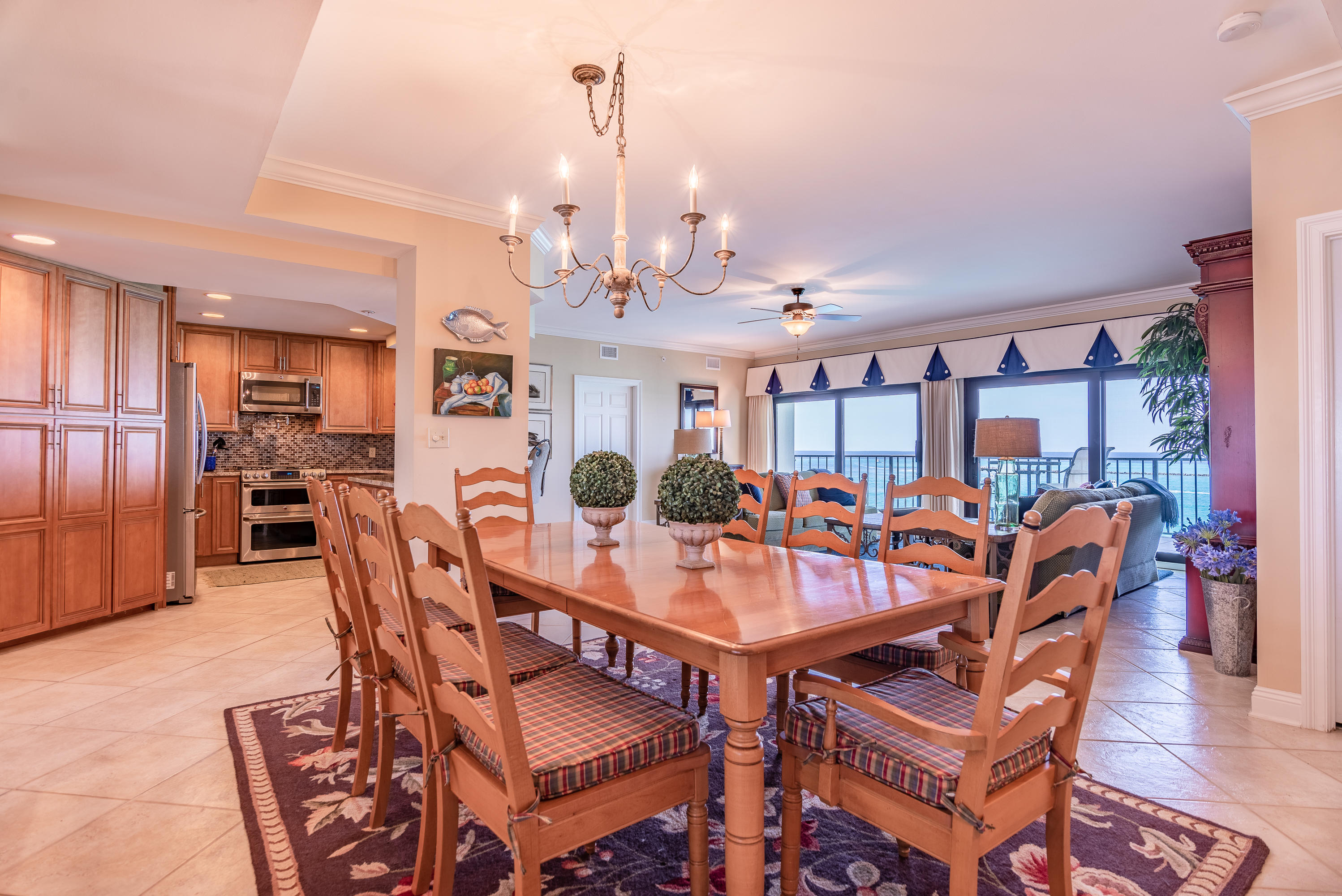 WATERVIEW TOWERS YACHT CLUB - Residential