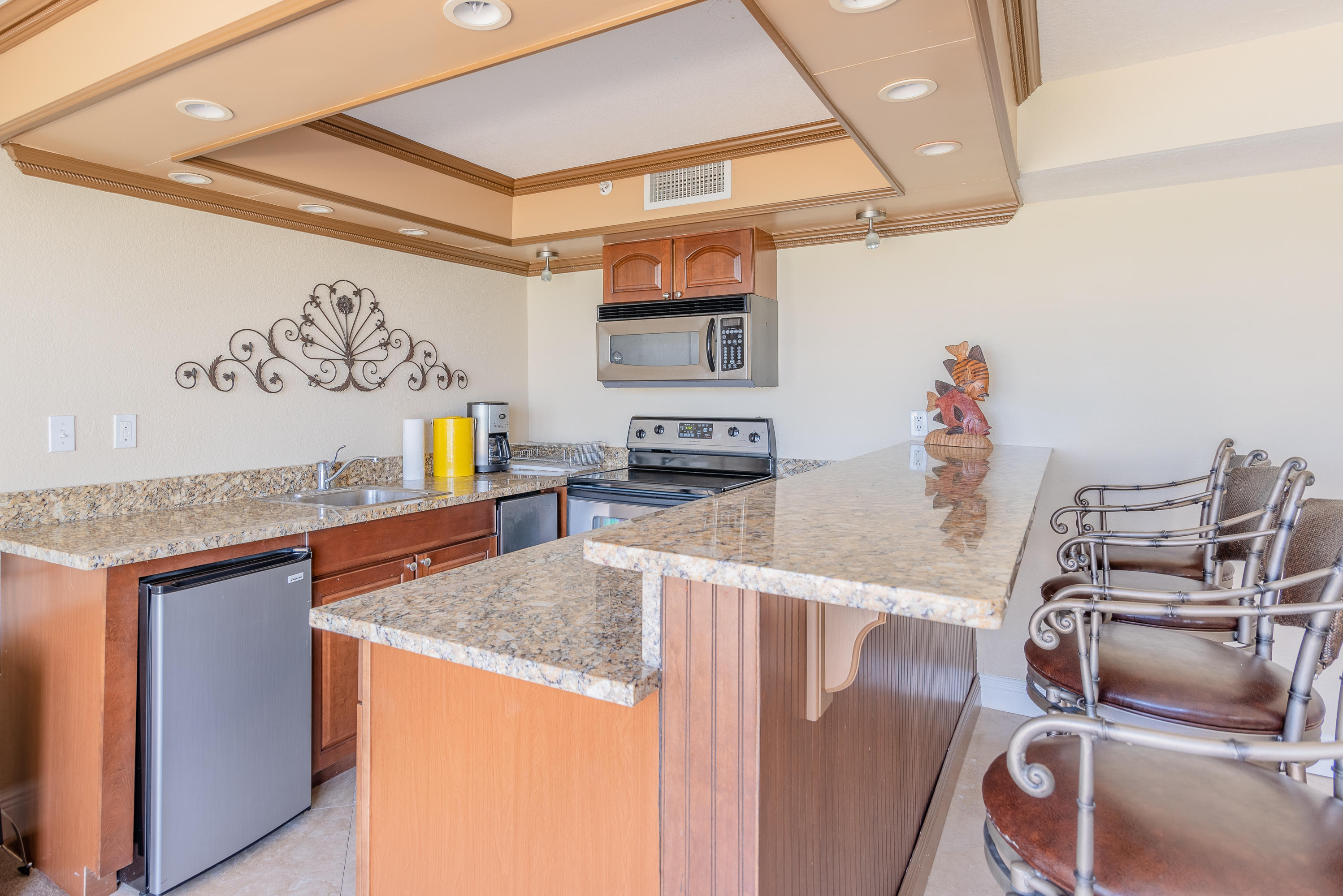 WATERVIEW TOWERS YACHT CLUB - Residential