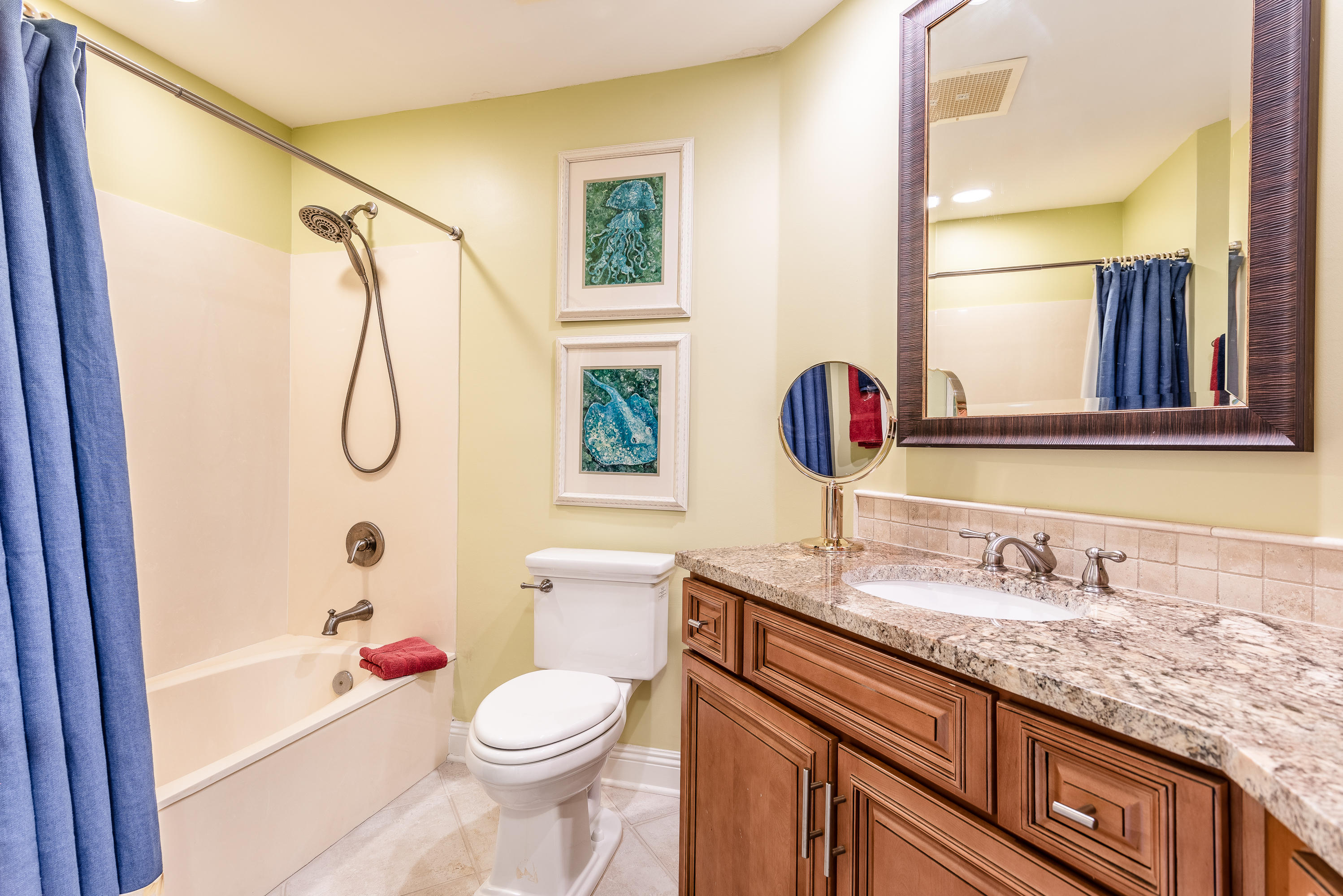 WATERVIEW TOWERS YACHT CLUB - Residential