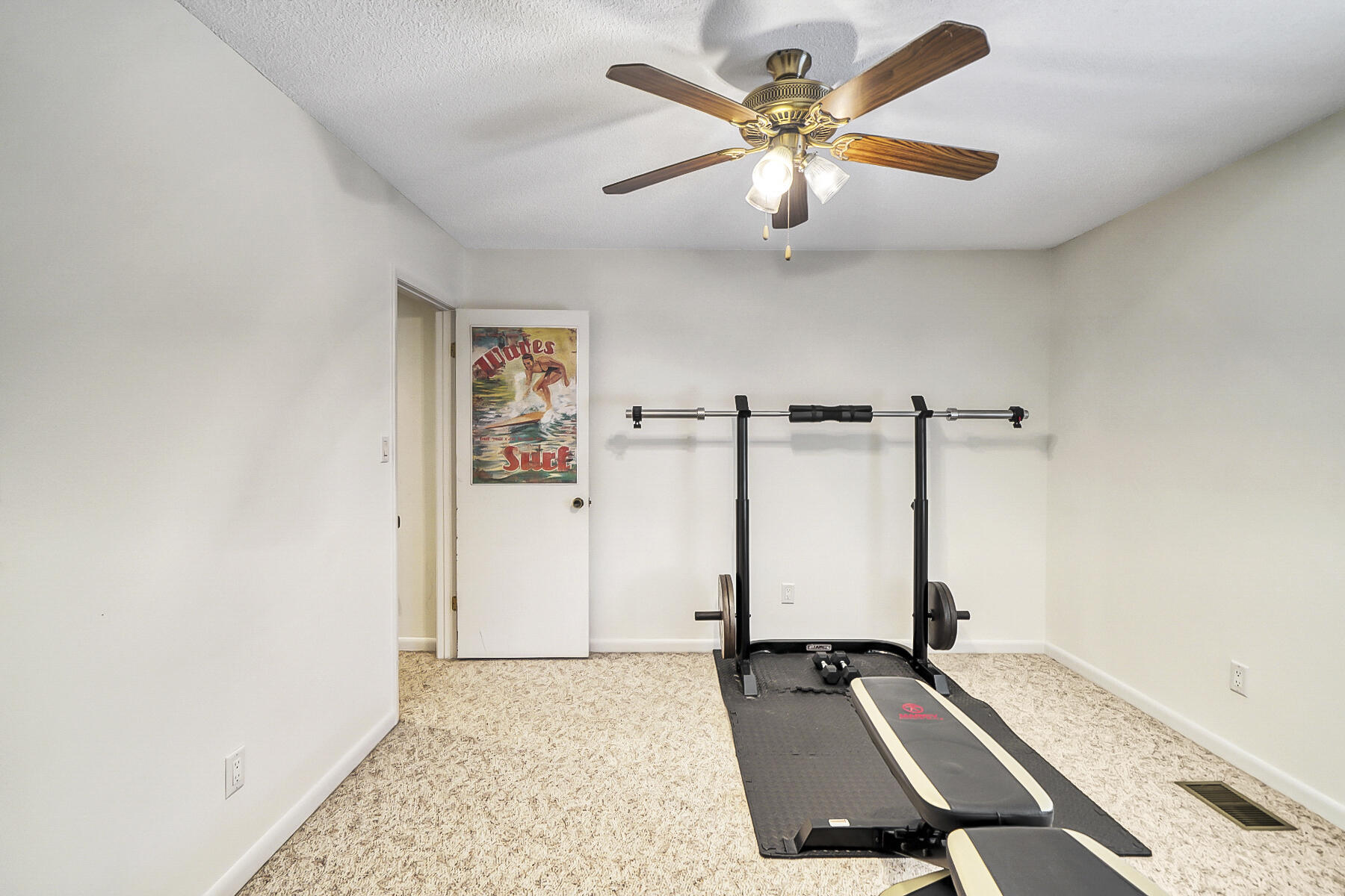 BAY MANOR - Residential