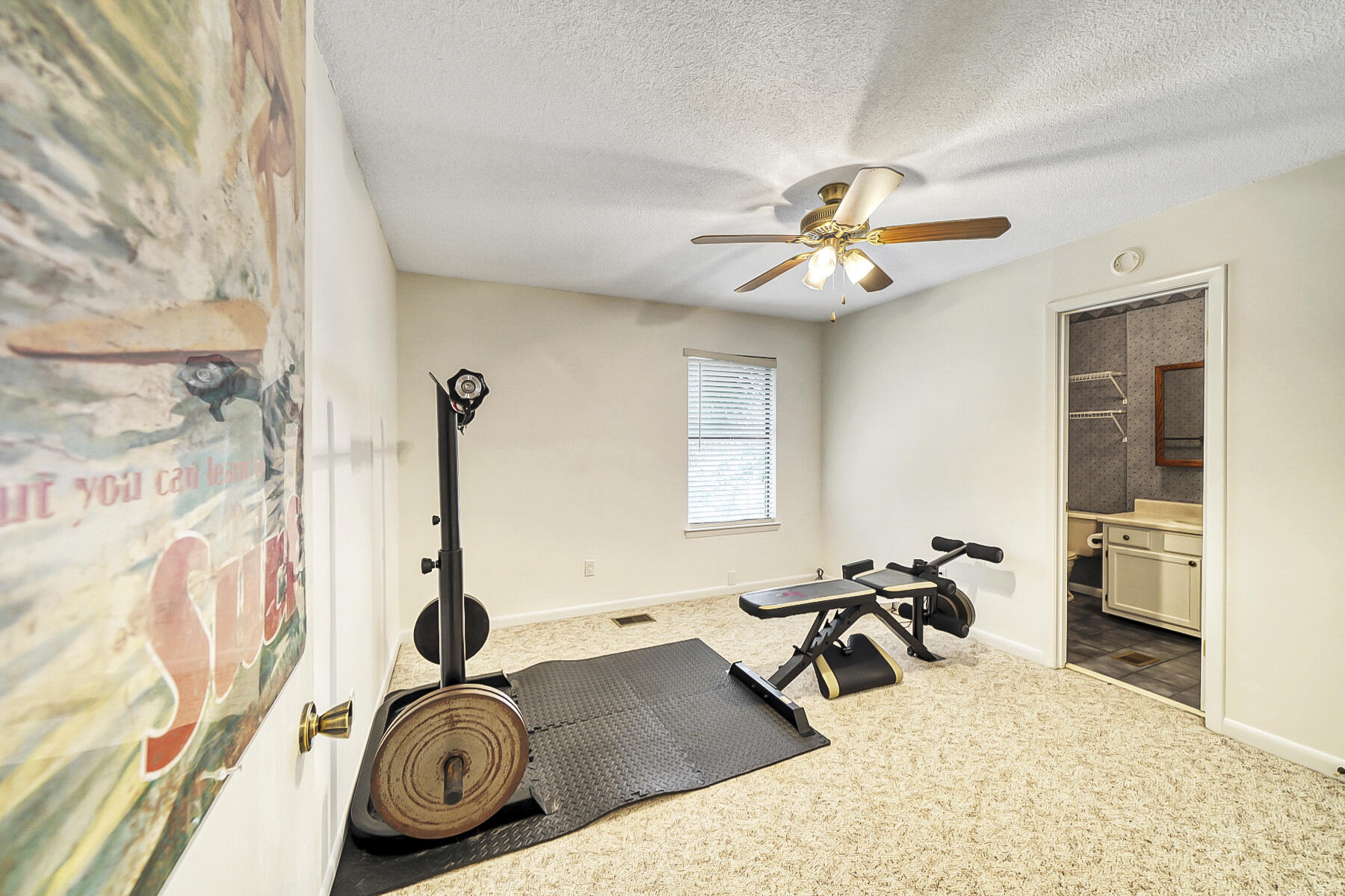 BAY MANOR - Residential