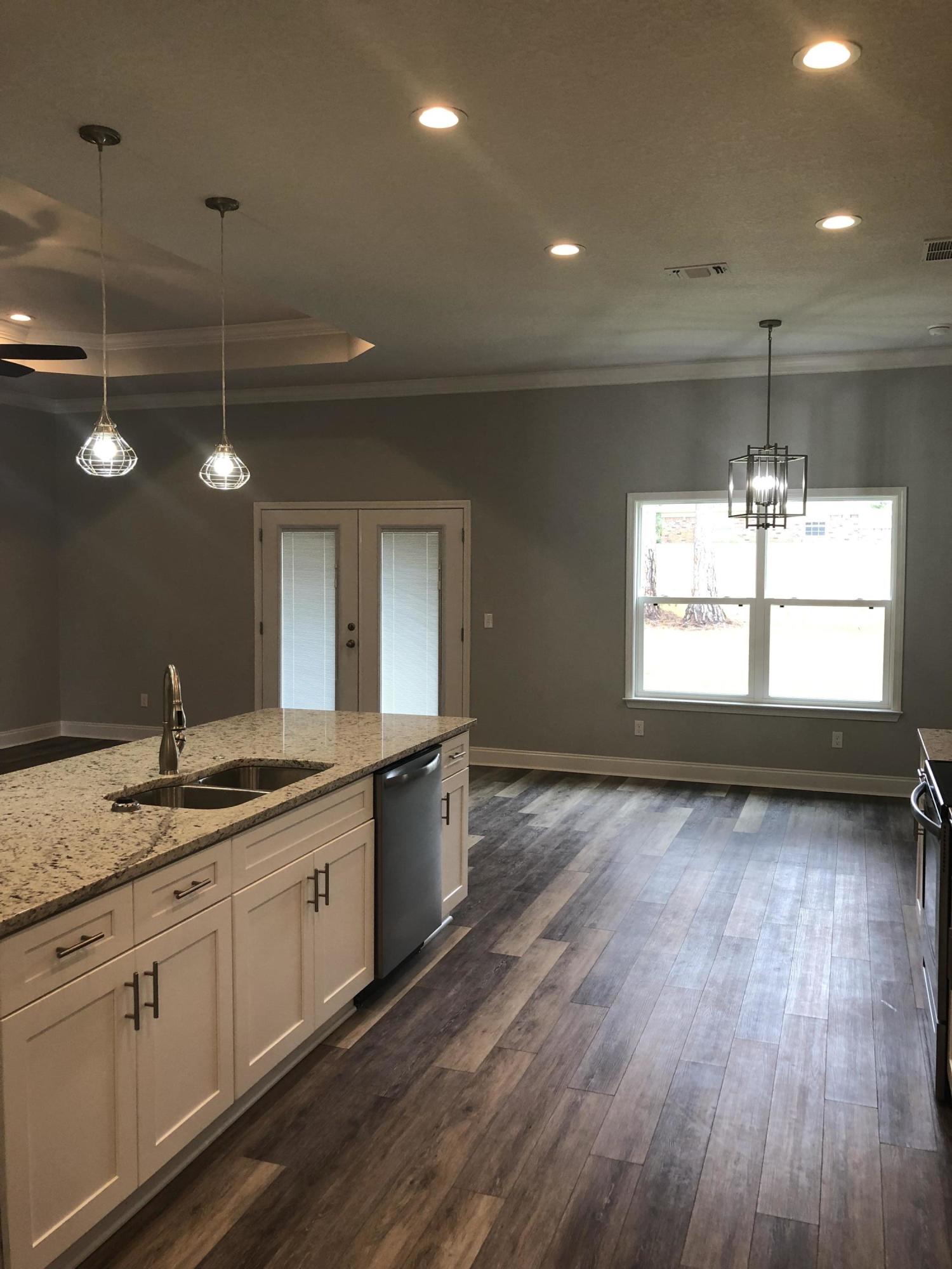 HOLLEY BY THE SEA - Residential