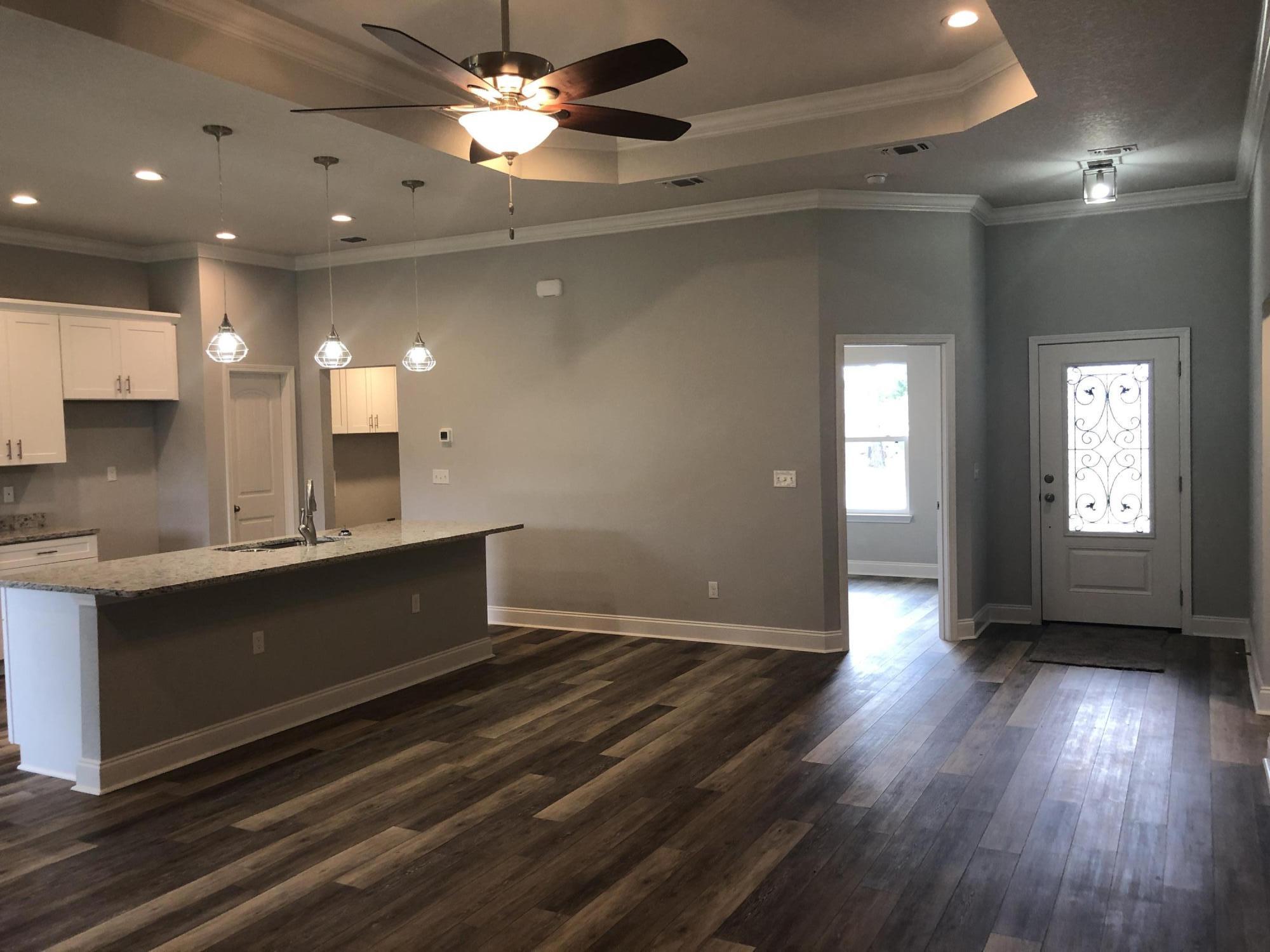 HOLLEY BY THE SEA - Residential