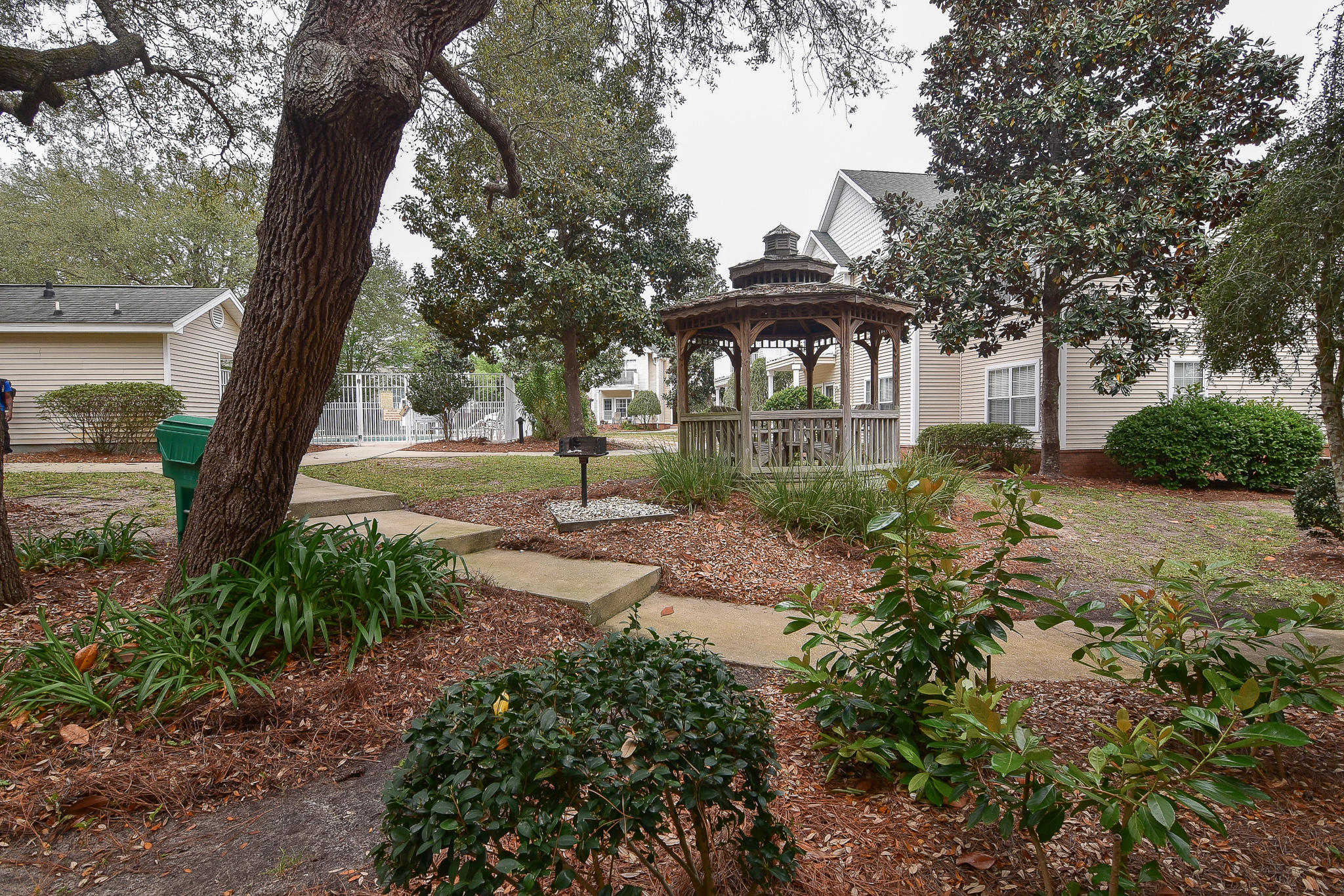 THE OAKS AT NICEVILLE PH II - Residential