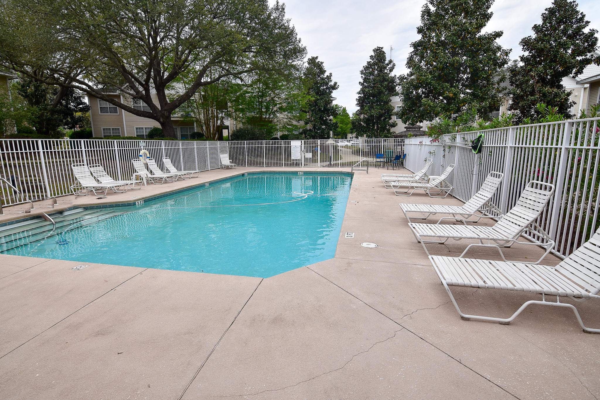 THE OAKS AT NICEVILLE PH II - Residential