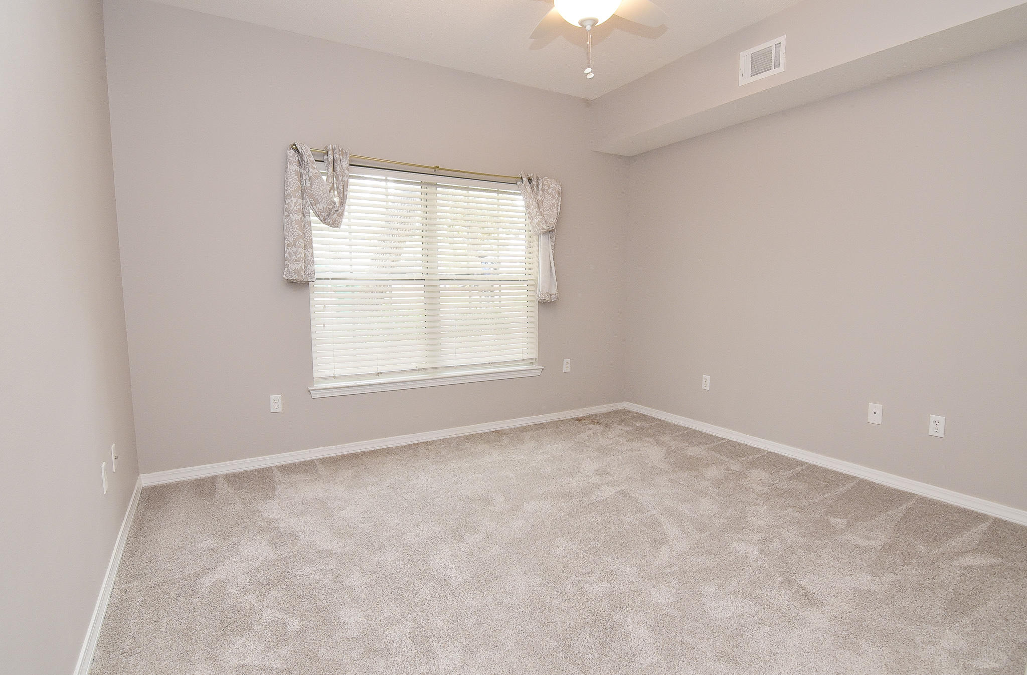 THE OAKS AT NICEVILLE PH II - Residential