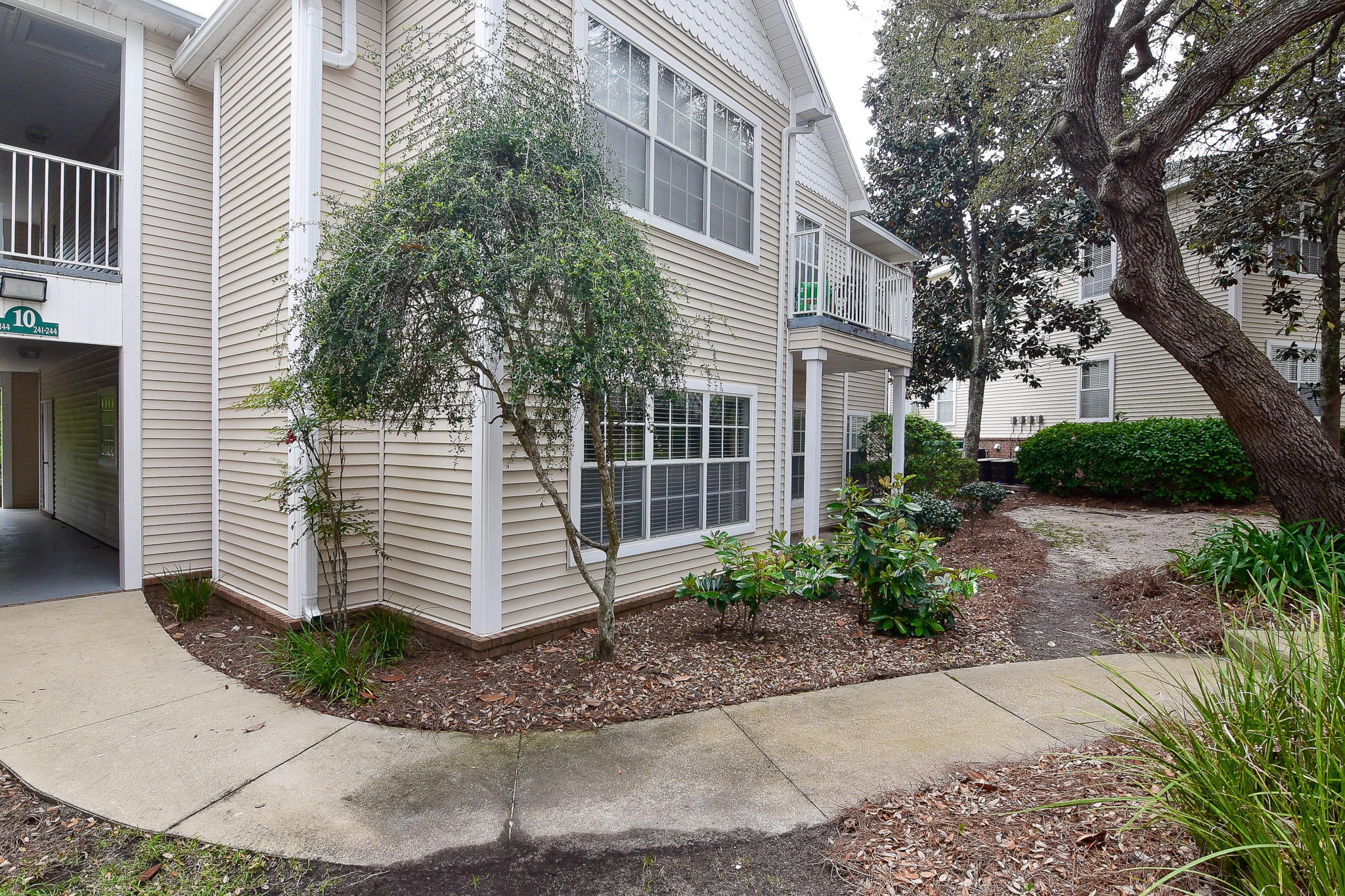 THE OAKS AT NICEVILLE PH II - Residential