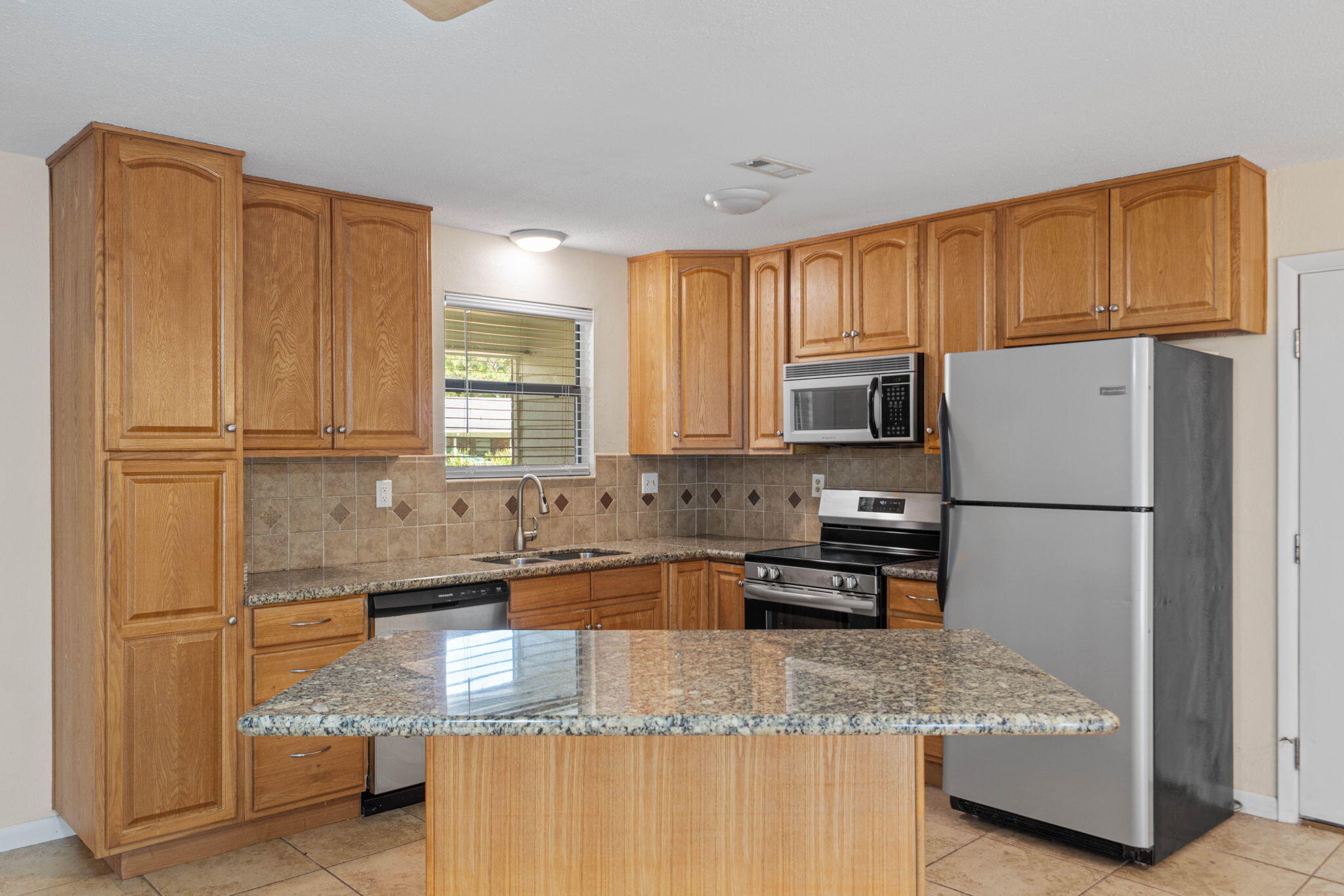 CIMARRON ESTATES - Residential Lease