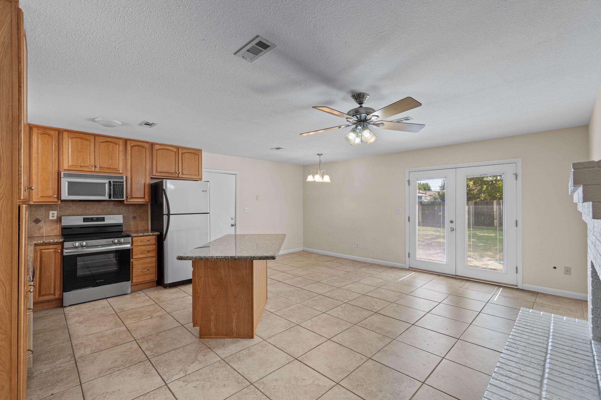 CIMARRON ESTATES - Residential Lease
