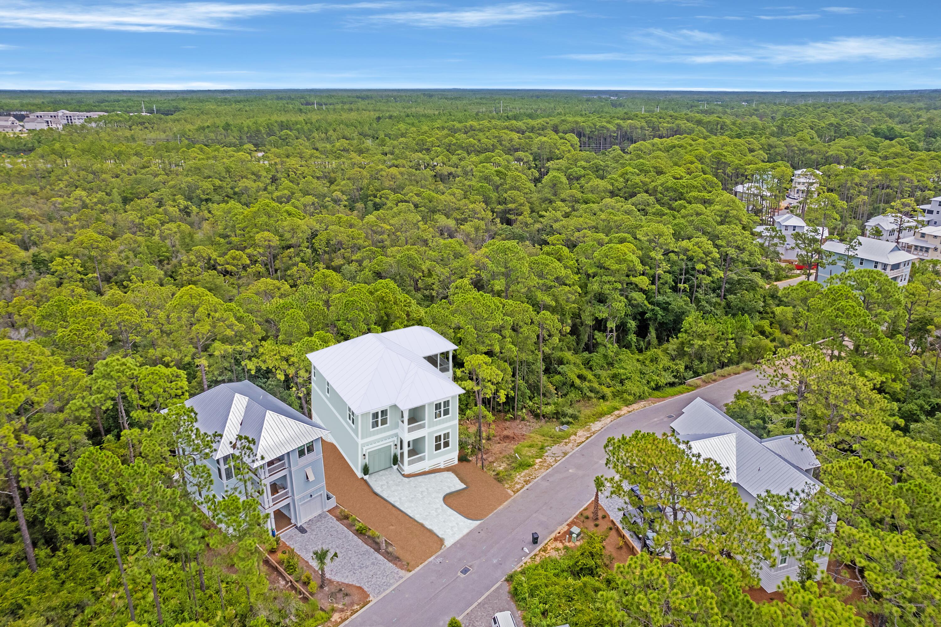 TREETOP VILLAGE - Residential
