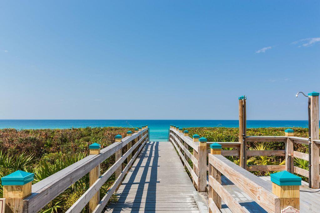 VILLAS AT SEACREST BEACH - Residential