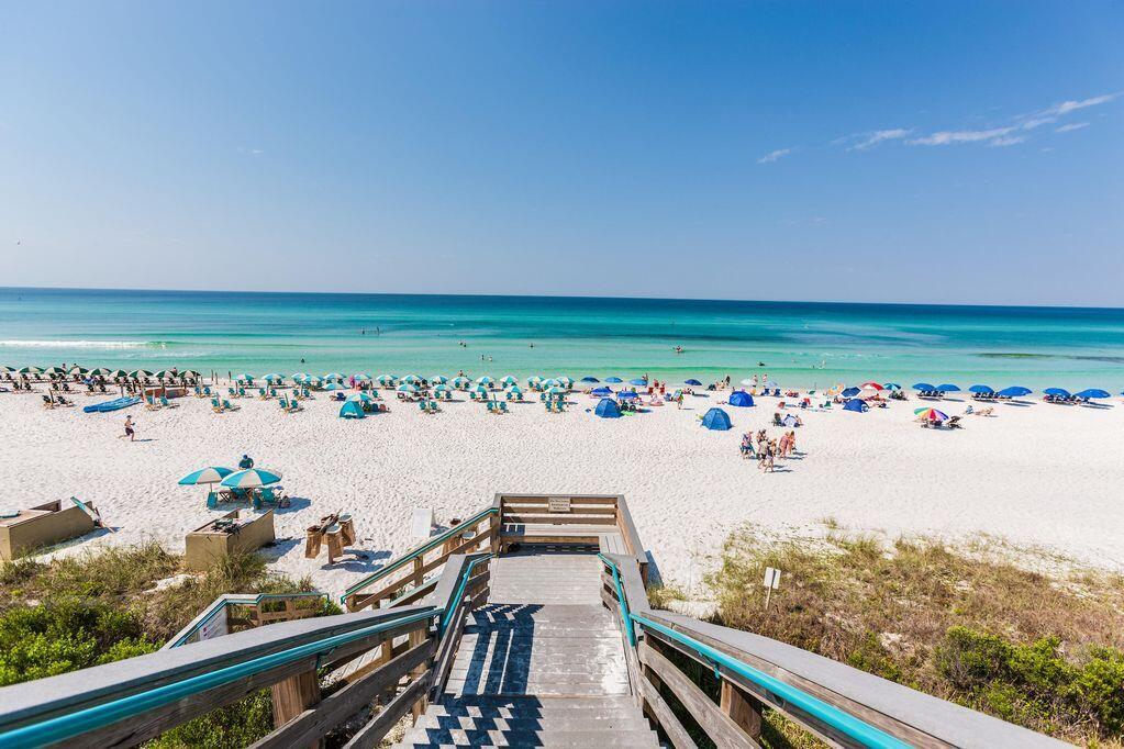 VILLAS AT SEACREST BEACH - Residential