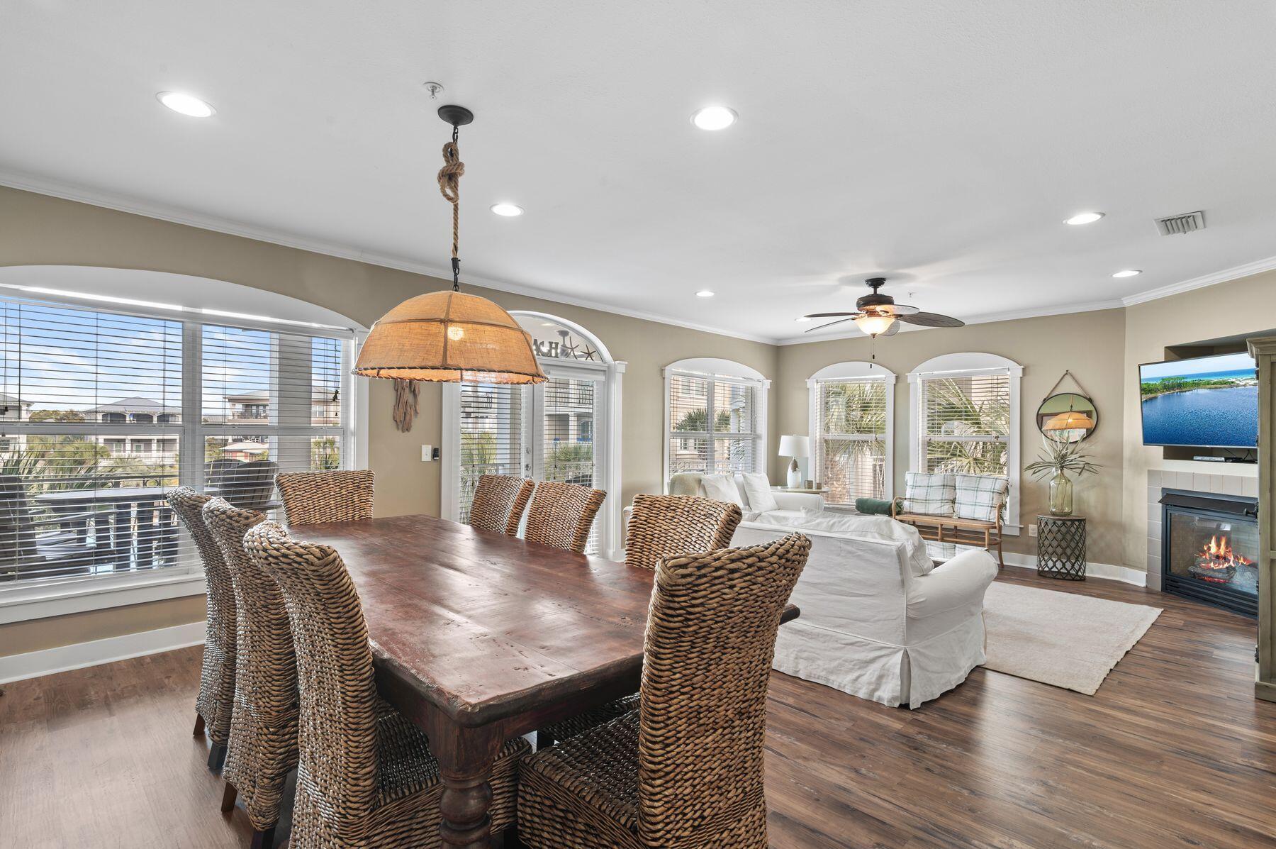 VILLAS AT SEACREST BEACH - Residential