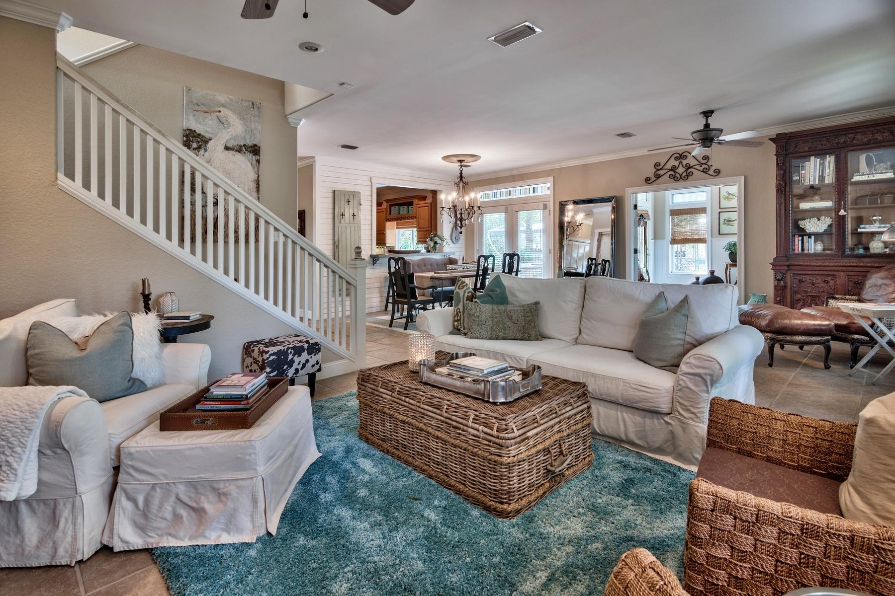 CREEKWATER BAY ESTATES UNREC - Residential