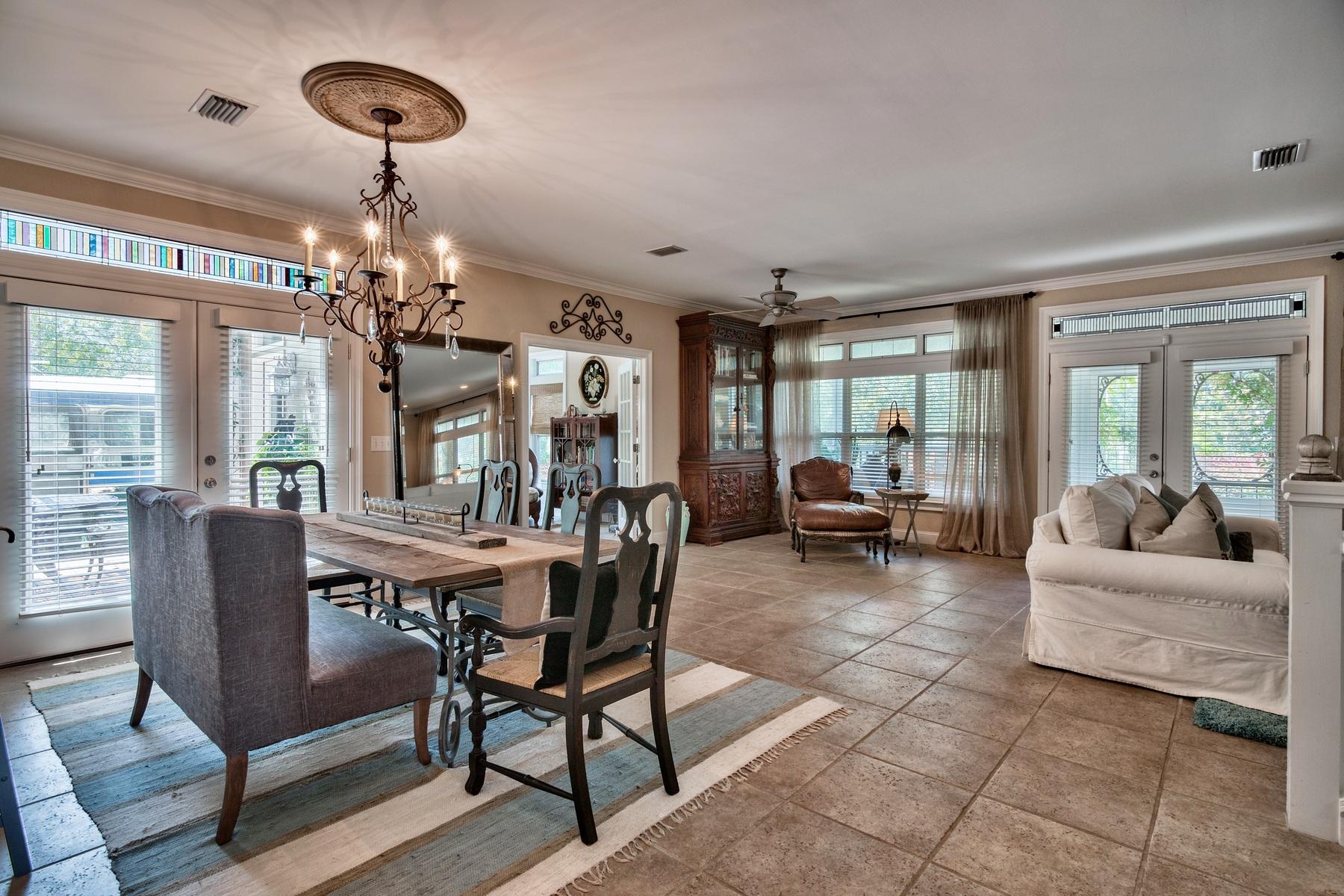 CREEKWATER BAY ESTATES UNREC - Residential