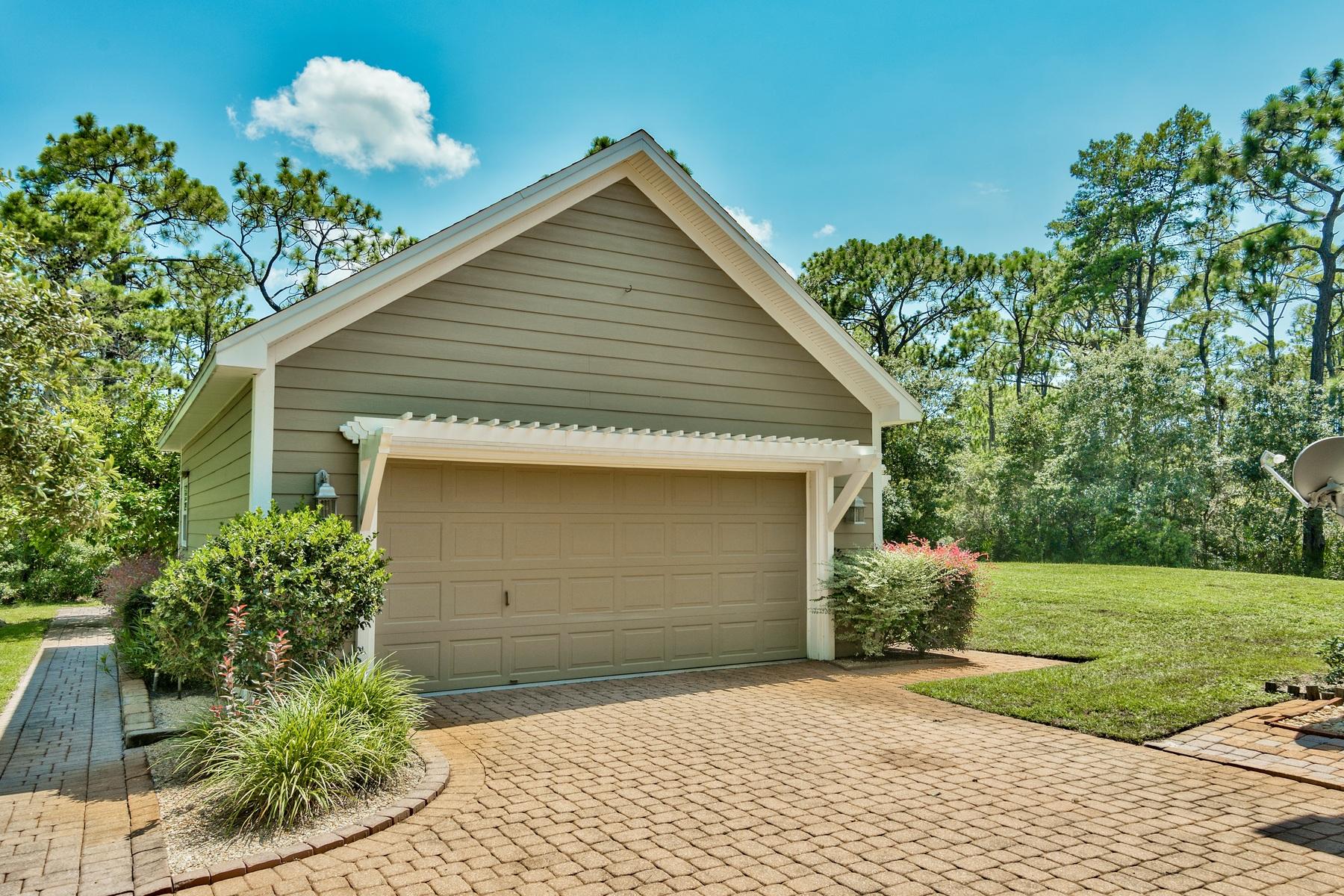 CREEKWATER BAY ESTATES UNREC - Residential