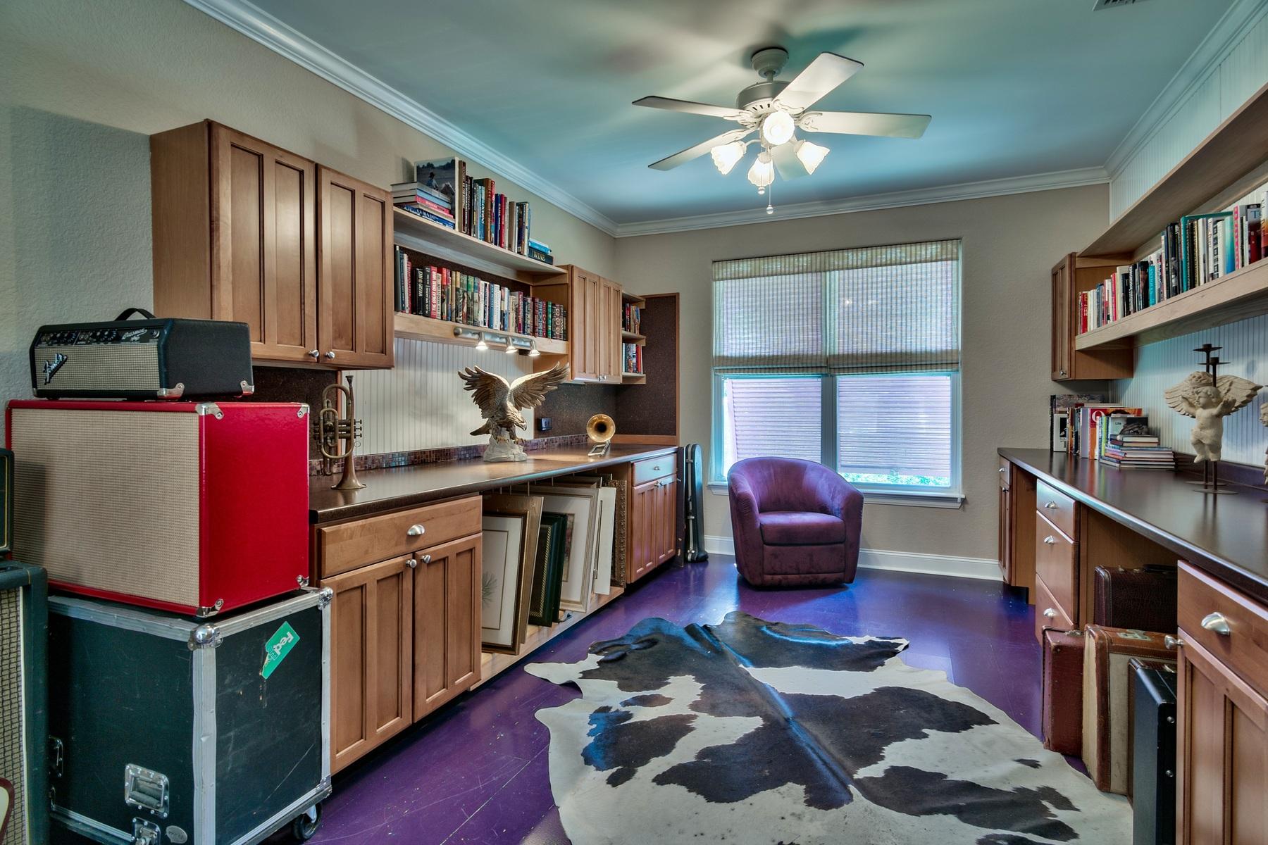 CREEKWATER BAY ESTATES UNREC - Residential