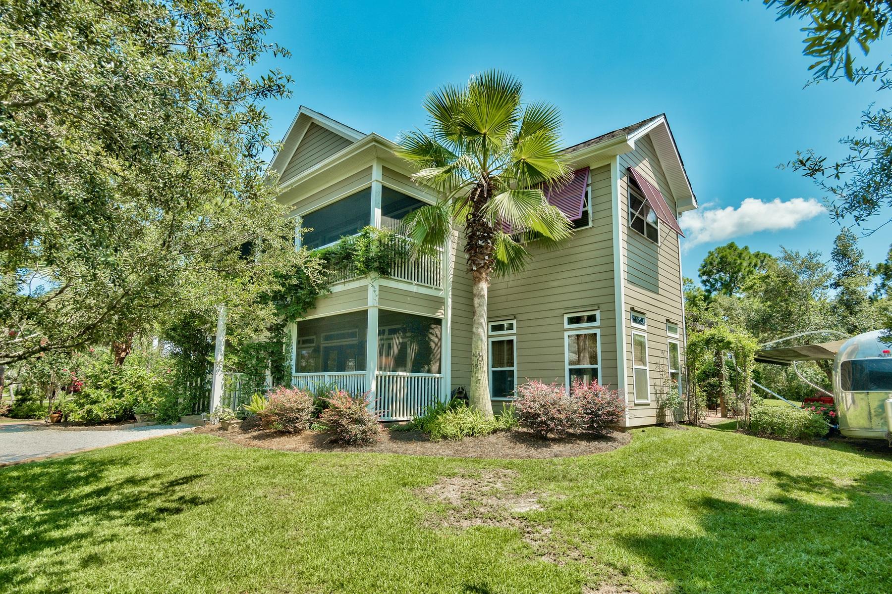 CREEKWATER BAY ESTATES UNREC - Residential