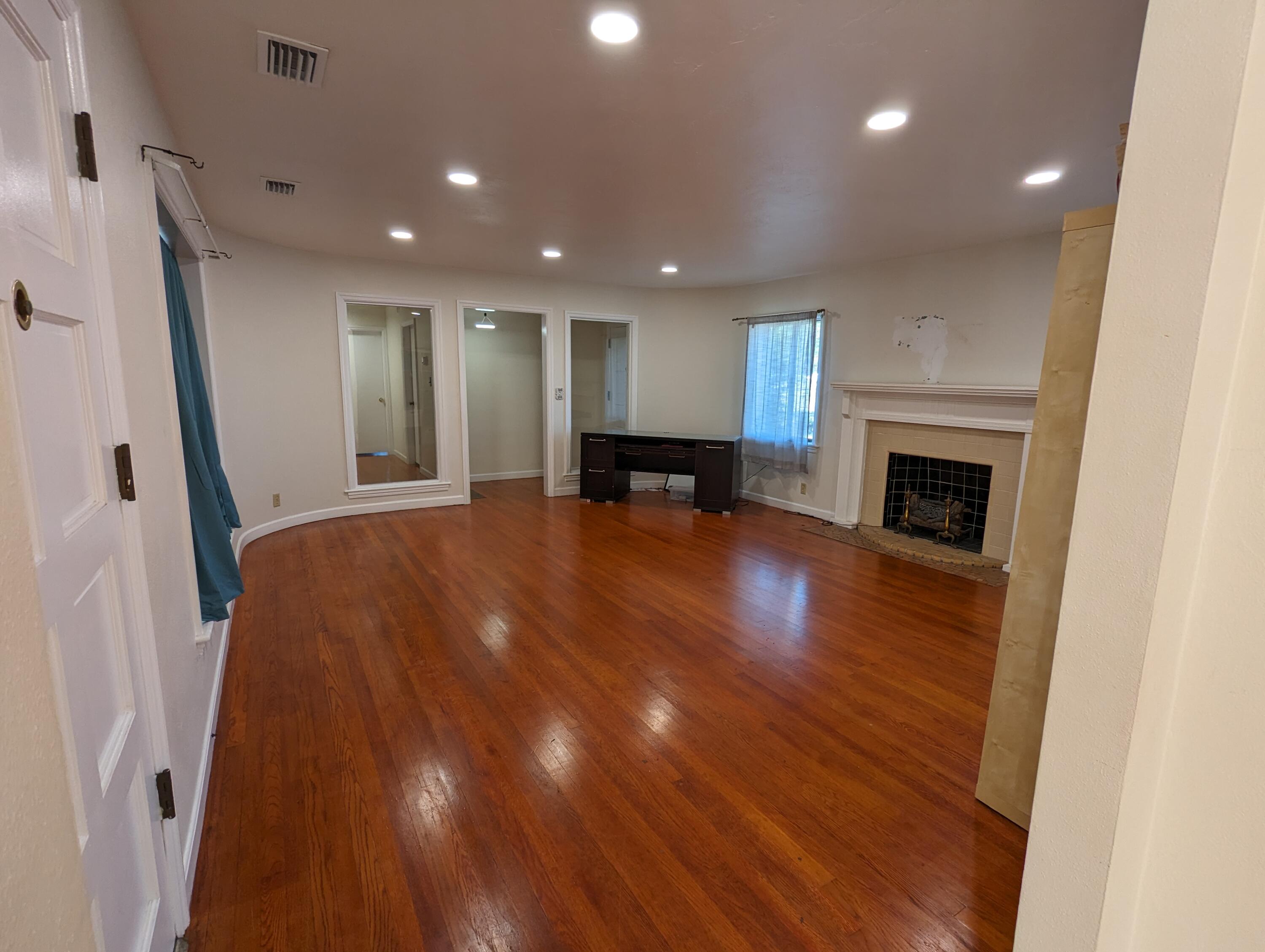 NORTHWOOD - Residential