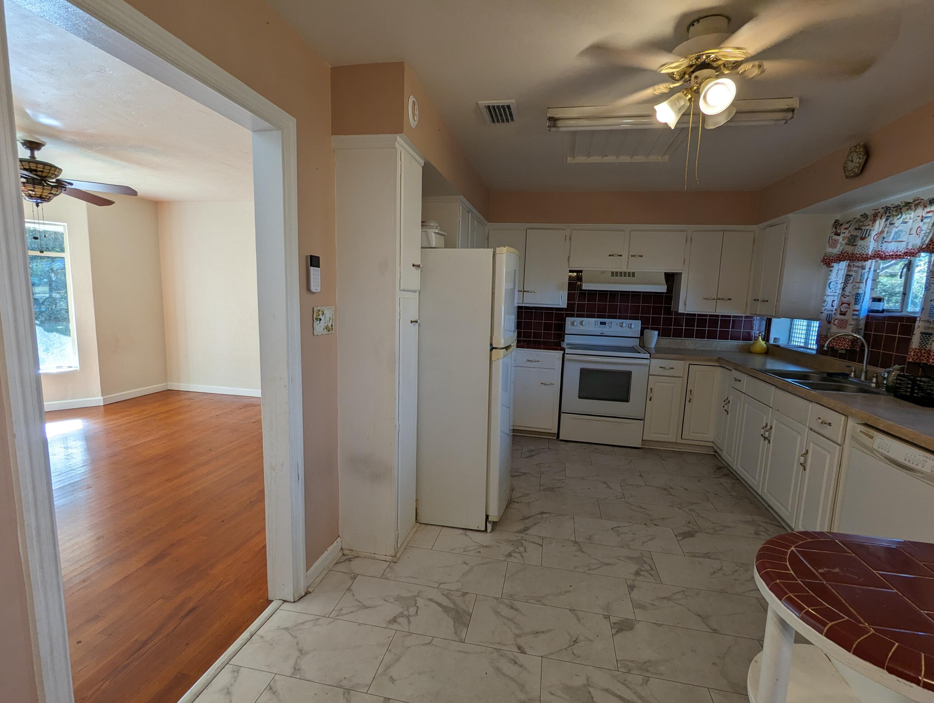 NORTHWOOD - Residential