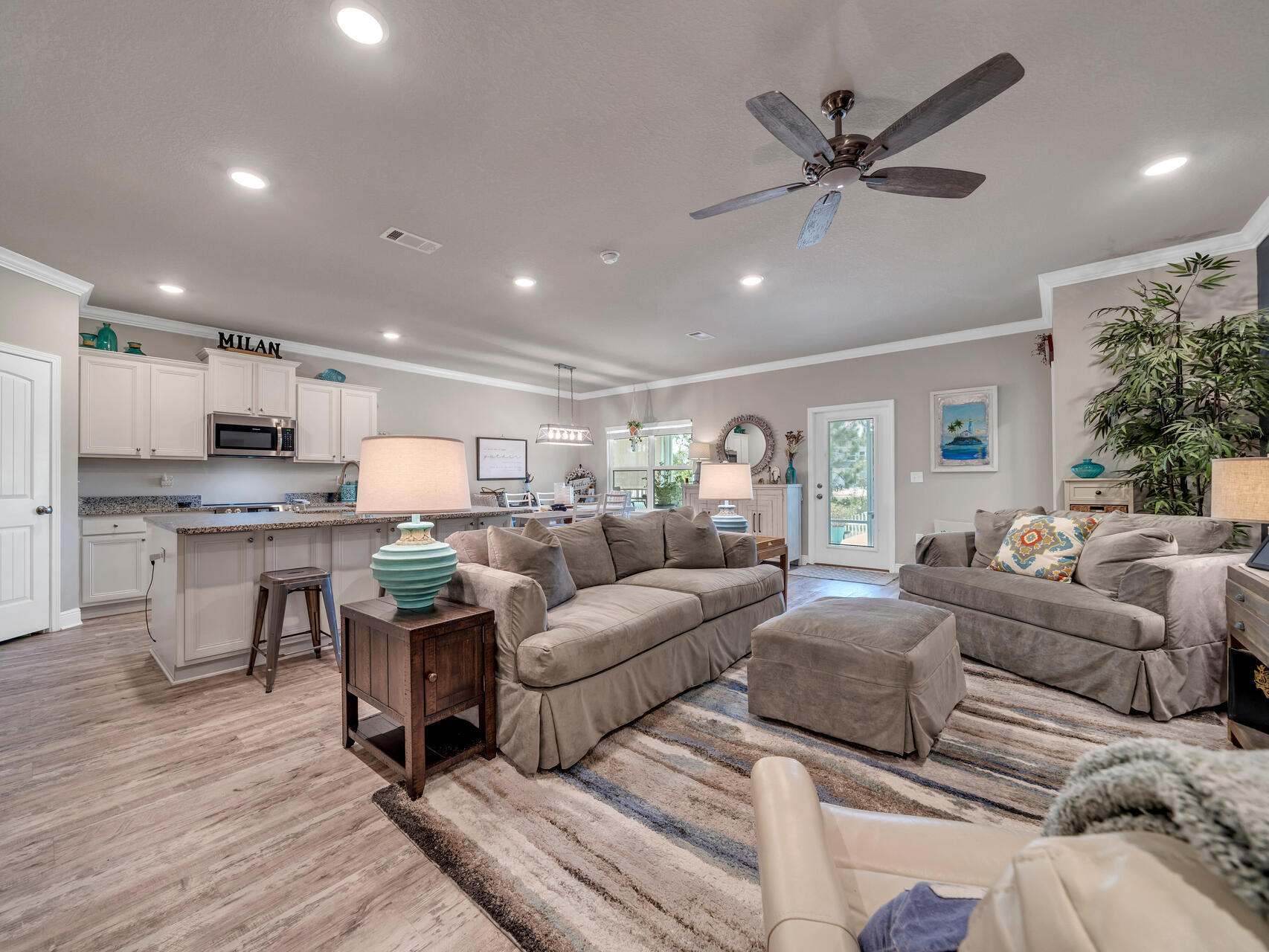 STONEGATE - Residential