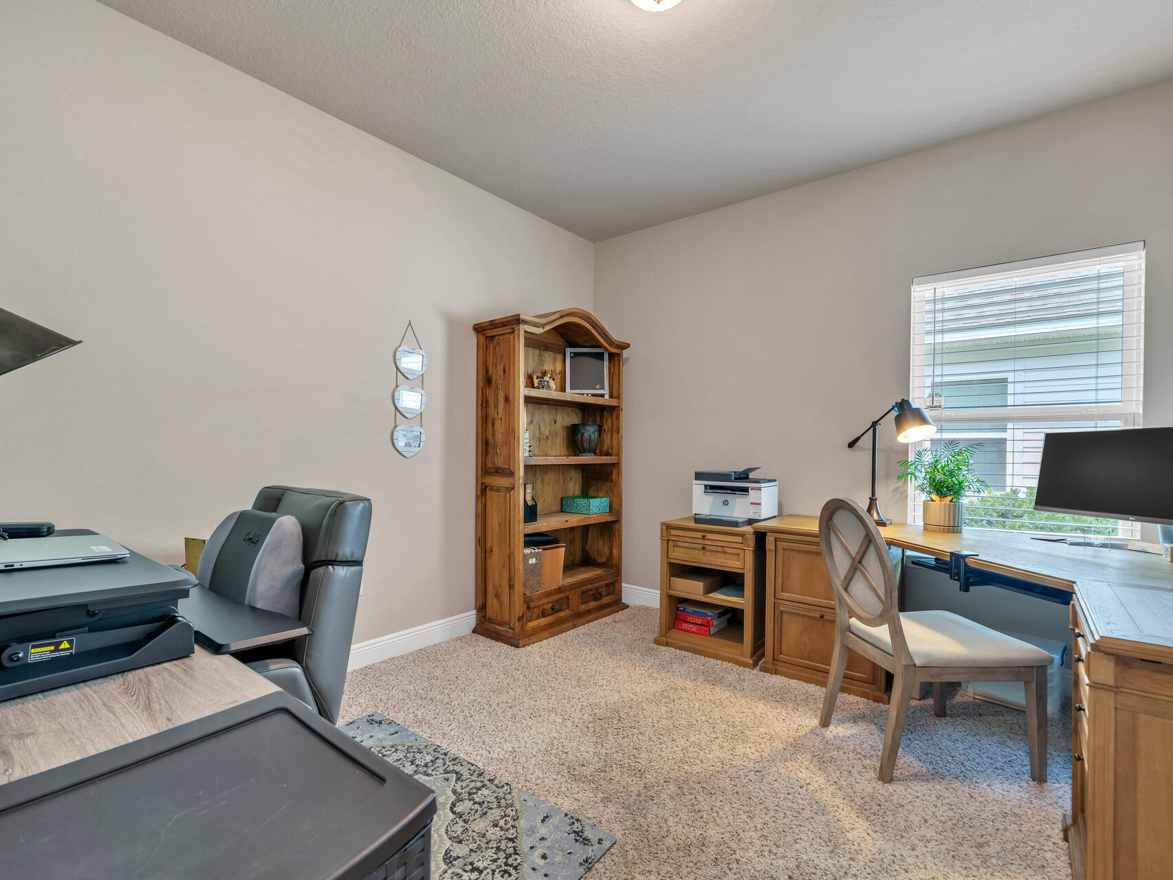 STONEGATE - Residential