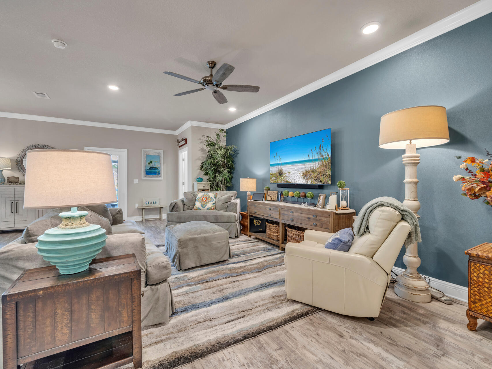 STONEGATE - Residential