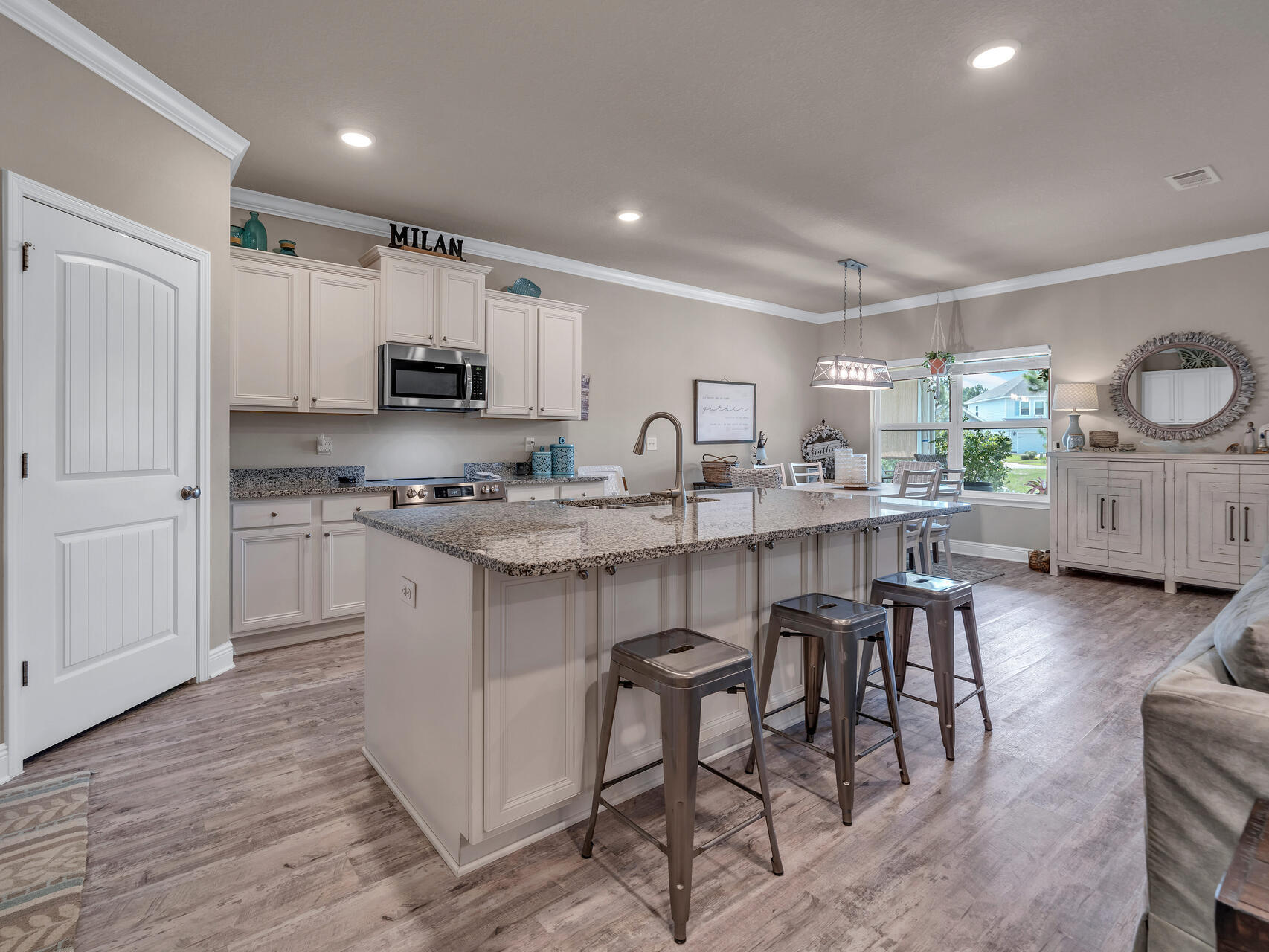 STONEGATE - Residential