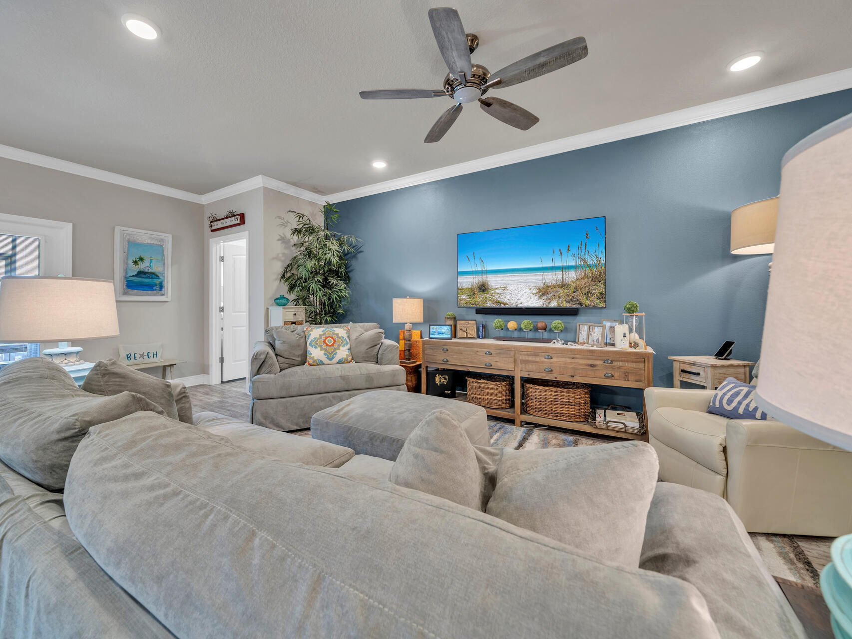 STONEGATE - Residential