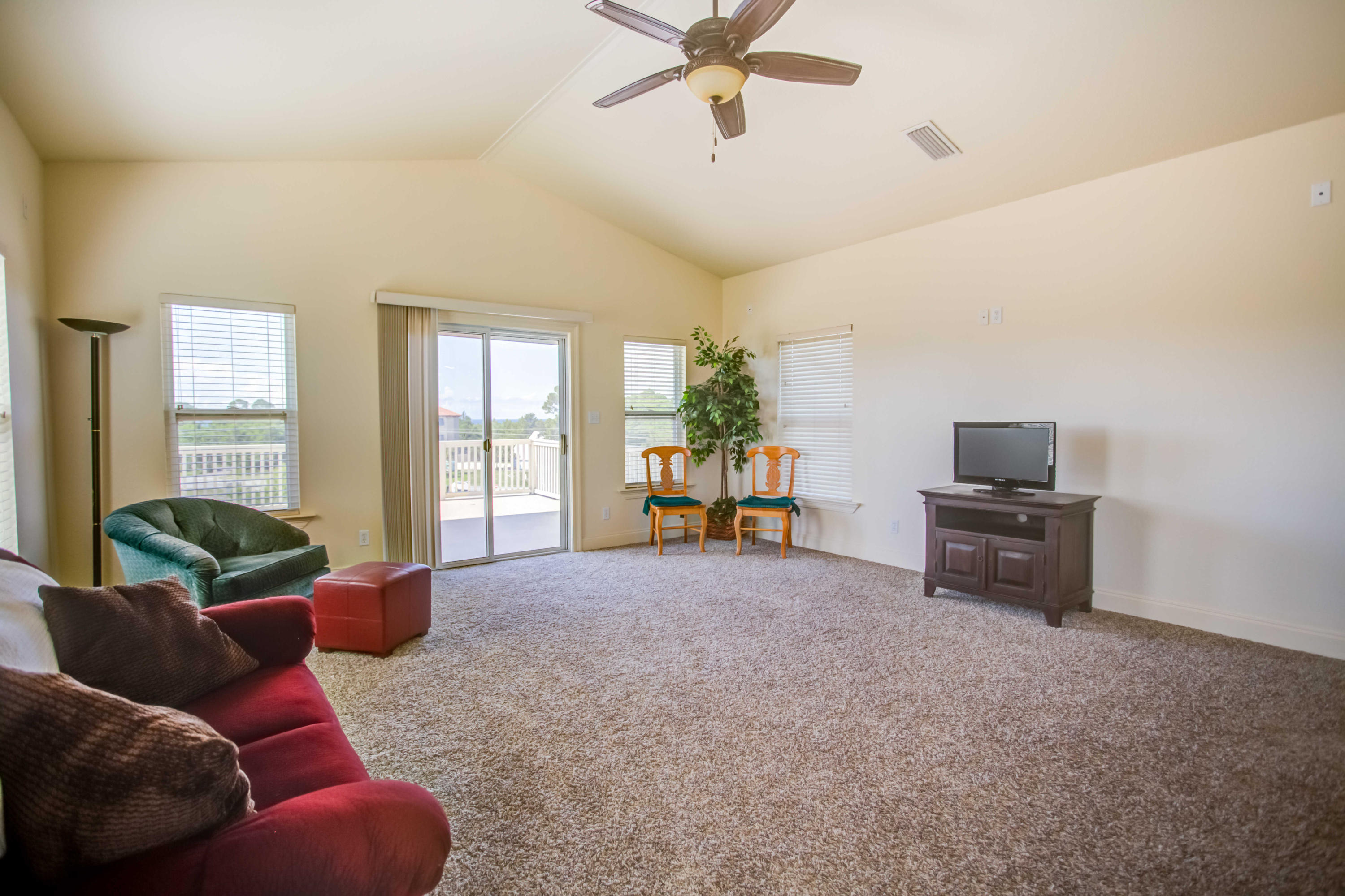 BEACH HIGHLAND - Residential