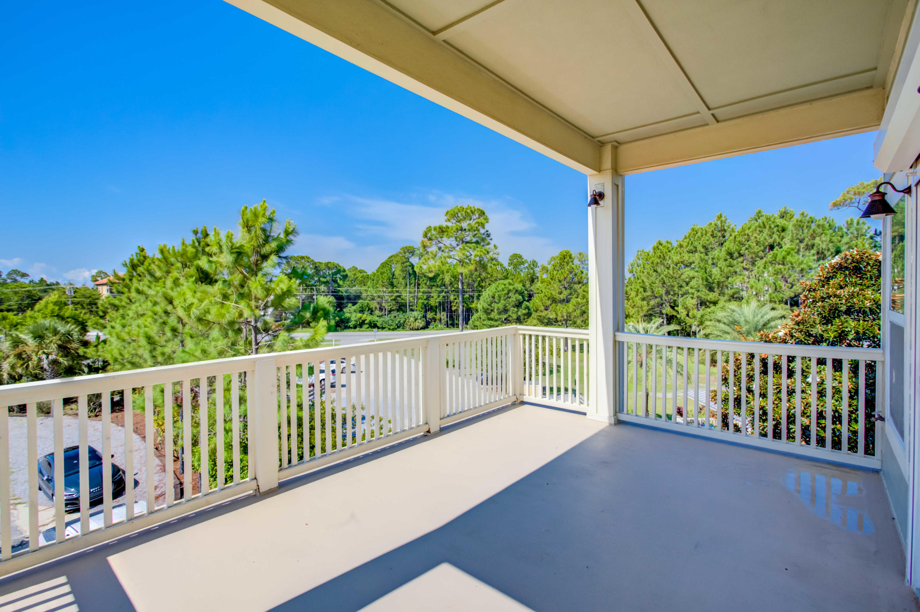 BEACH HIGHLAND - Residential