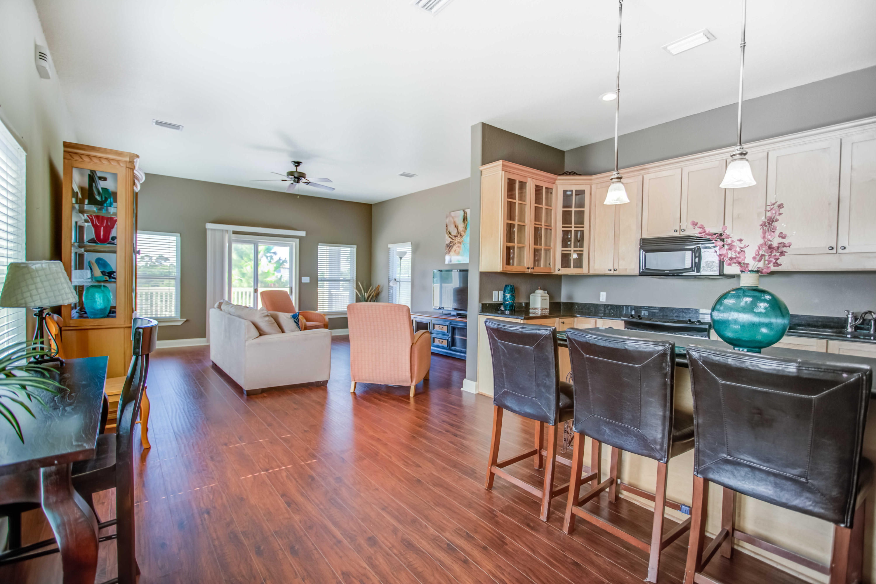 BEACH HIGHLAND - Residential