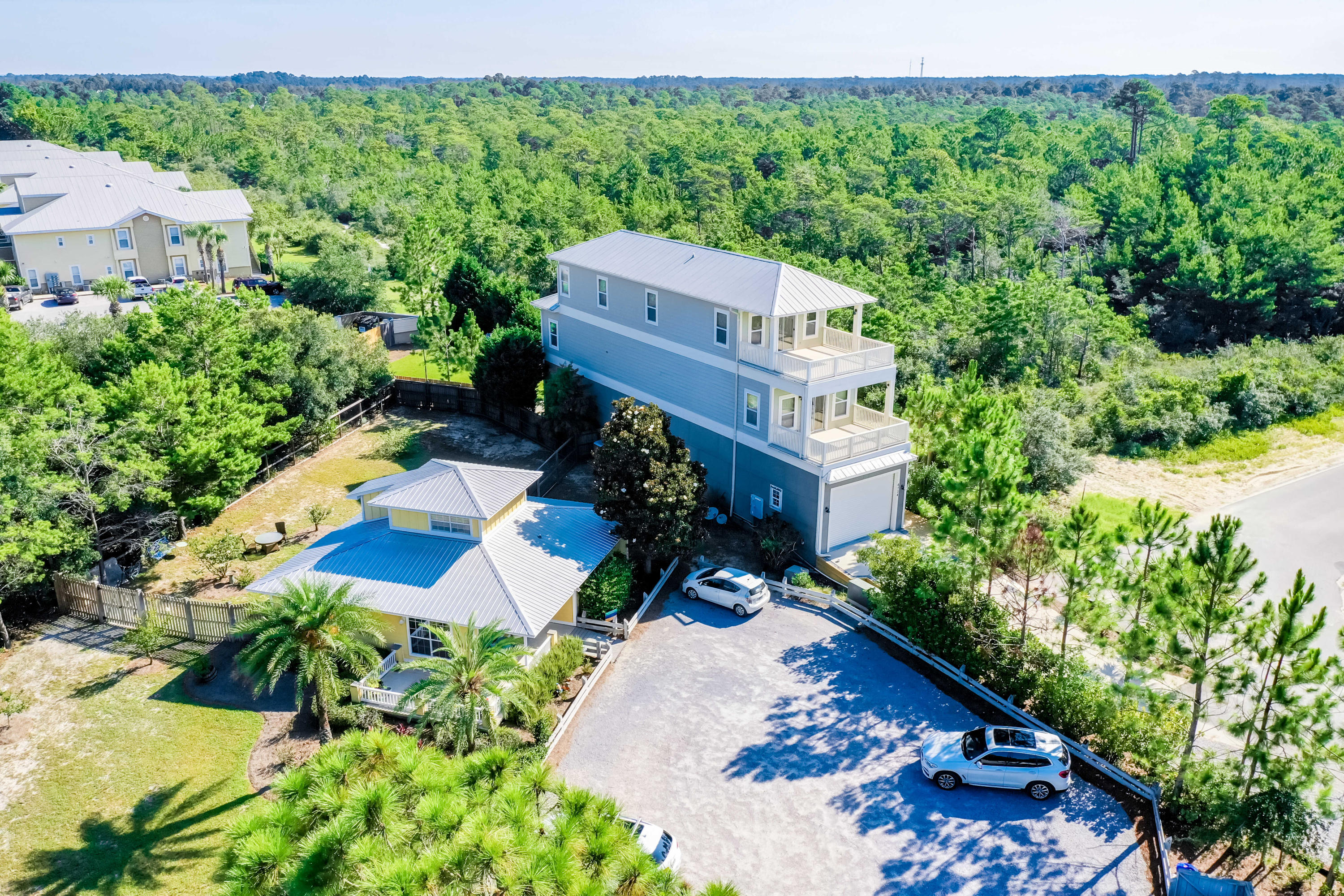 BEACH HIGHLAND - Residential