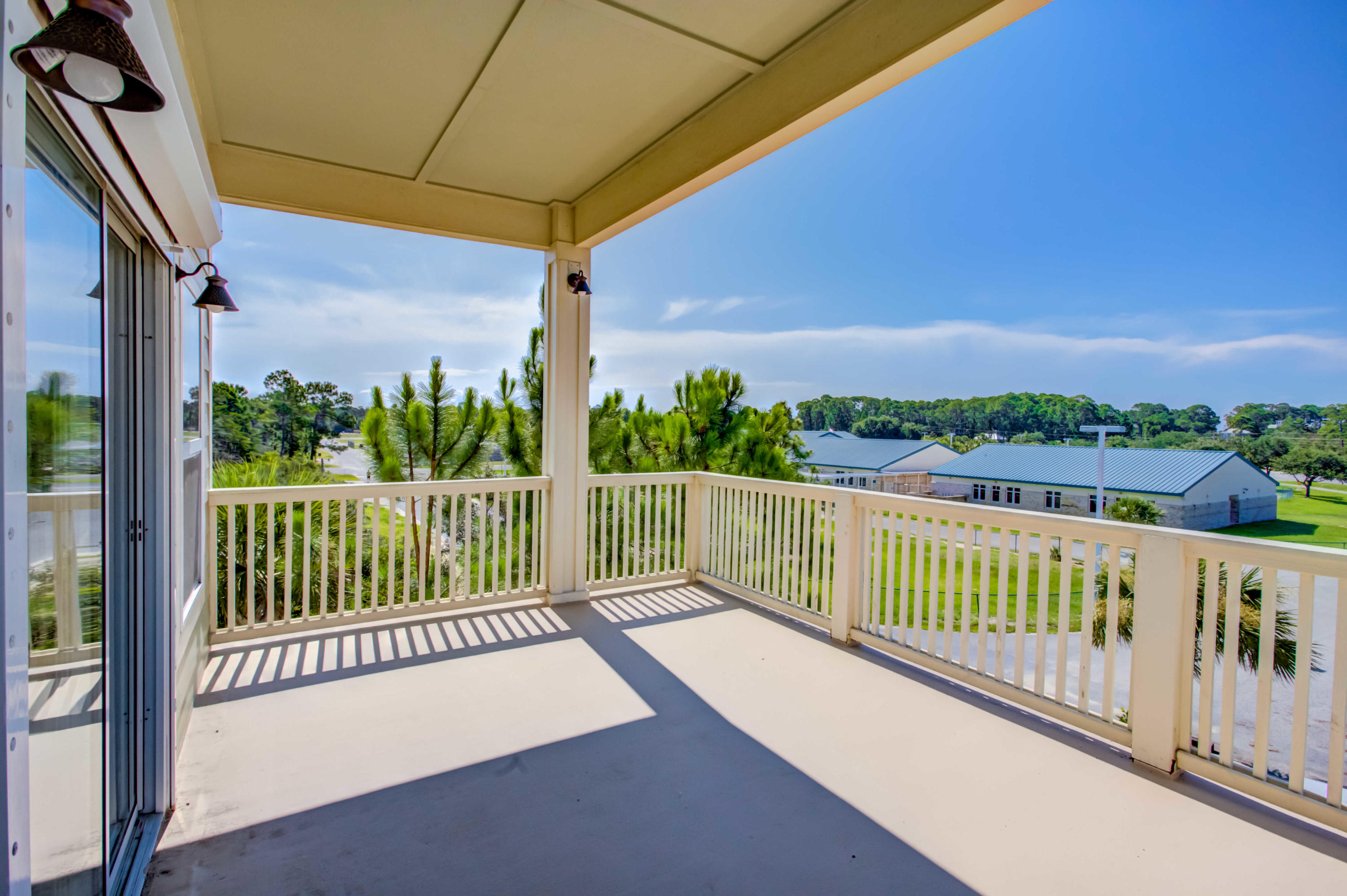 BEACH HIGHLAND - Residential