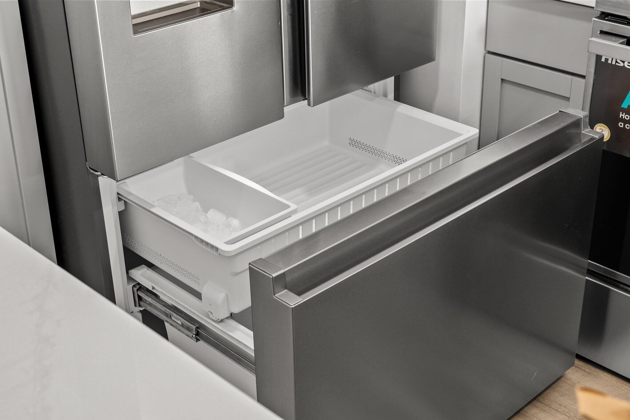 SUNBIRD CONDO - Residential