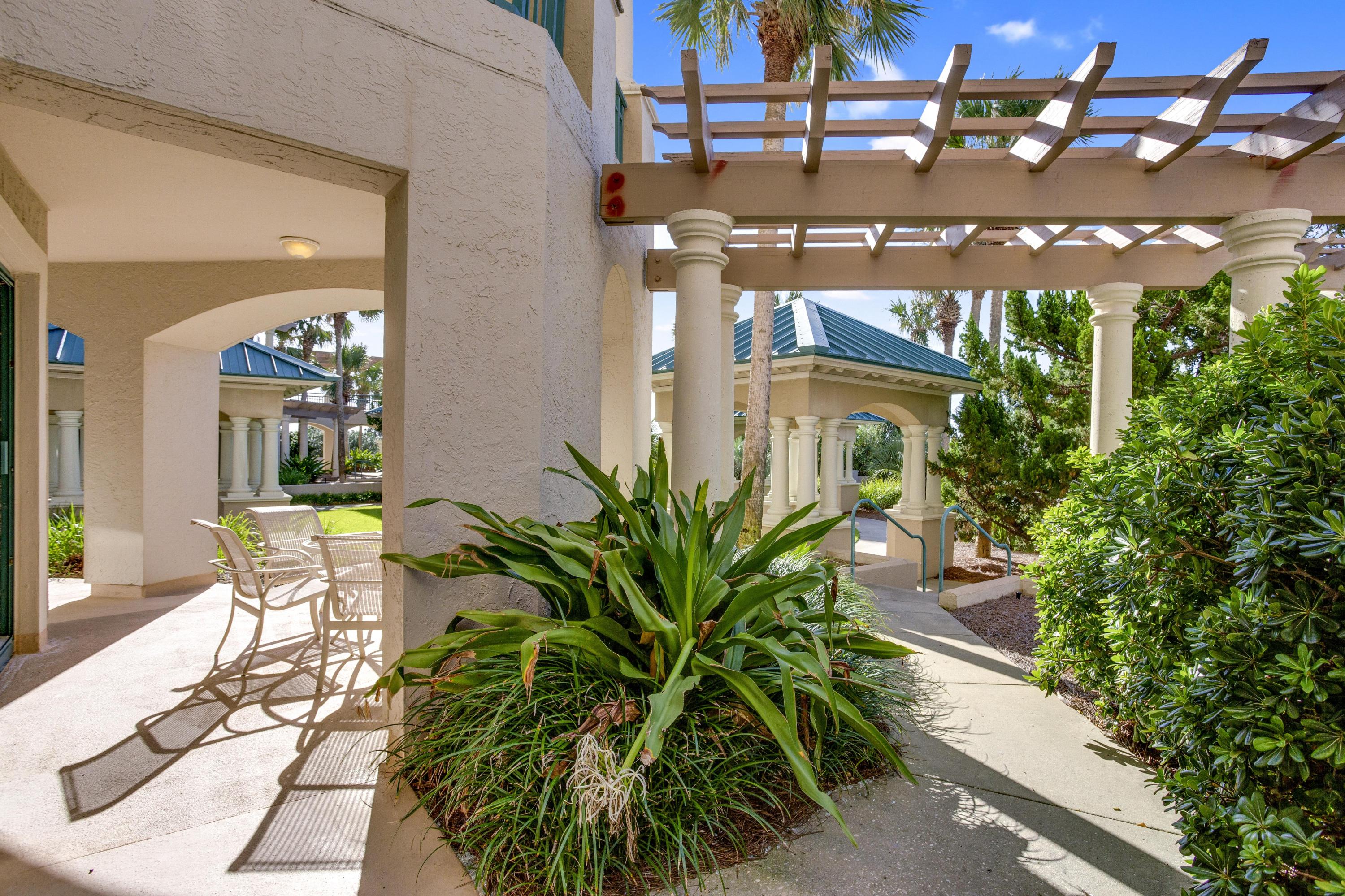SOUTHWINDS II AT SANDESTIN - Residential