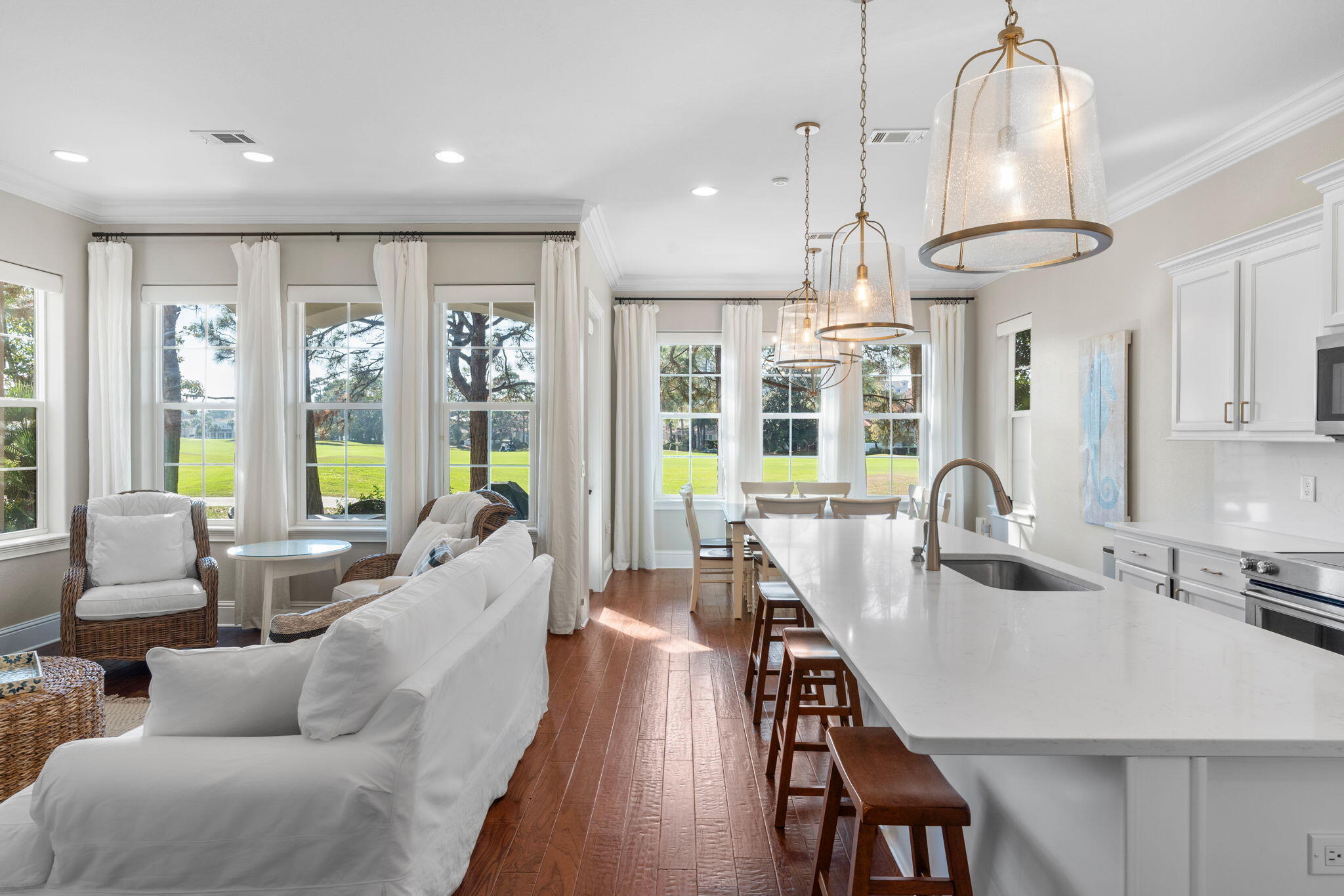 VILLA LAGO - Residential