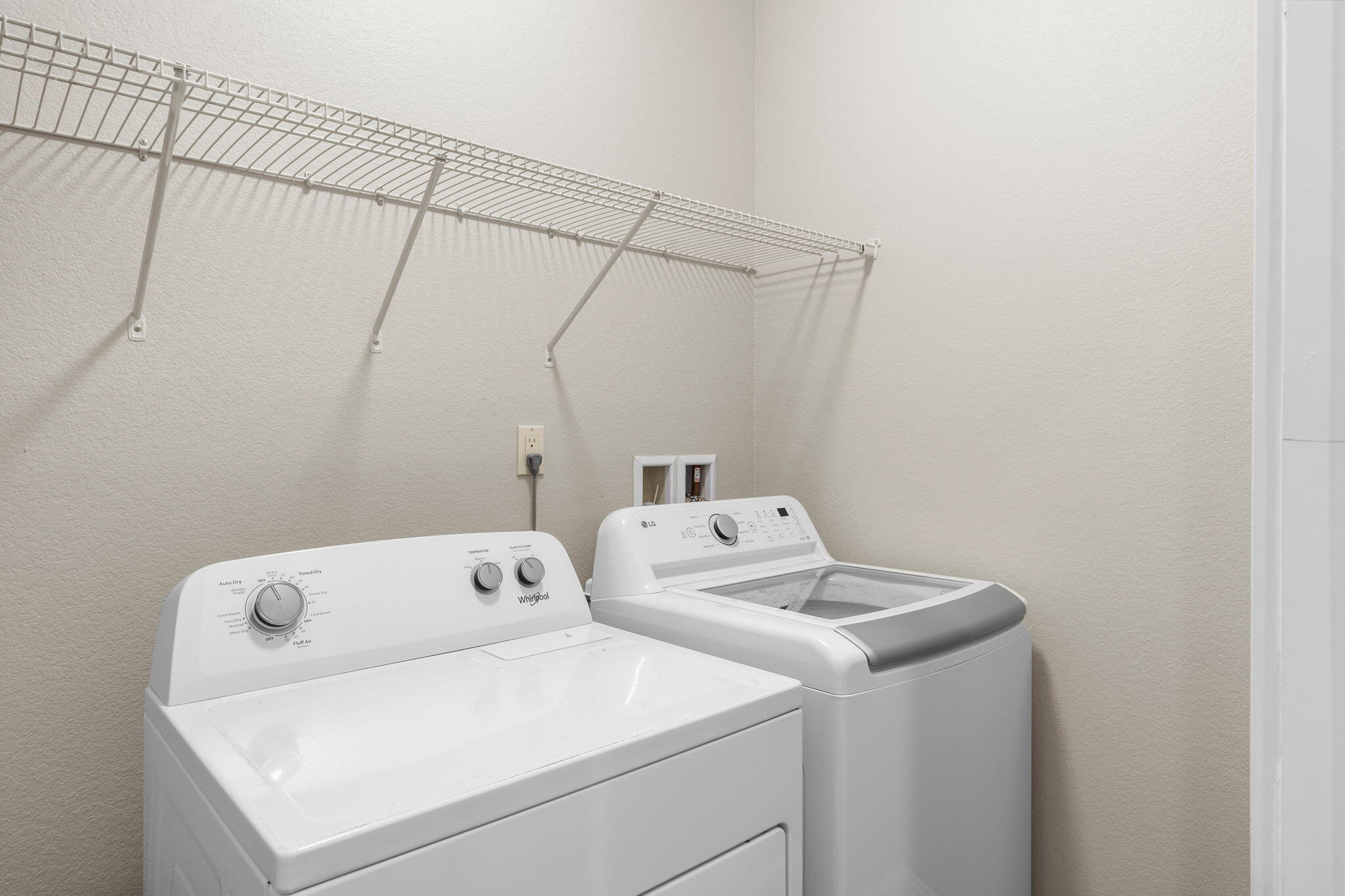 VILLA LAGO - Residential