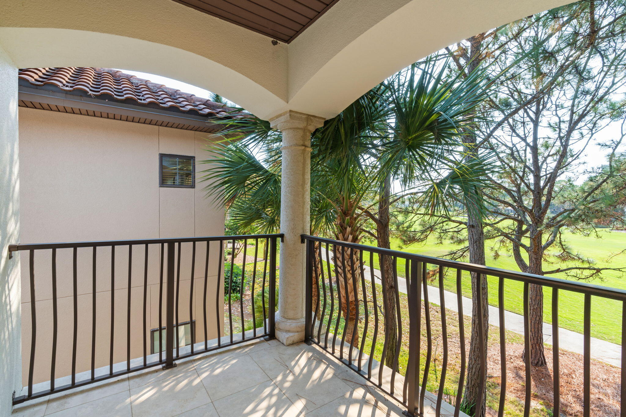 VILLA LAGO - Residential